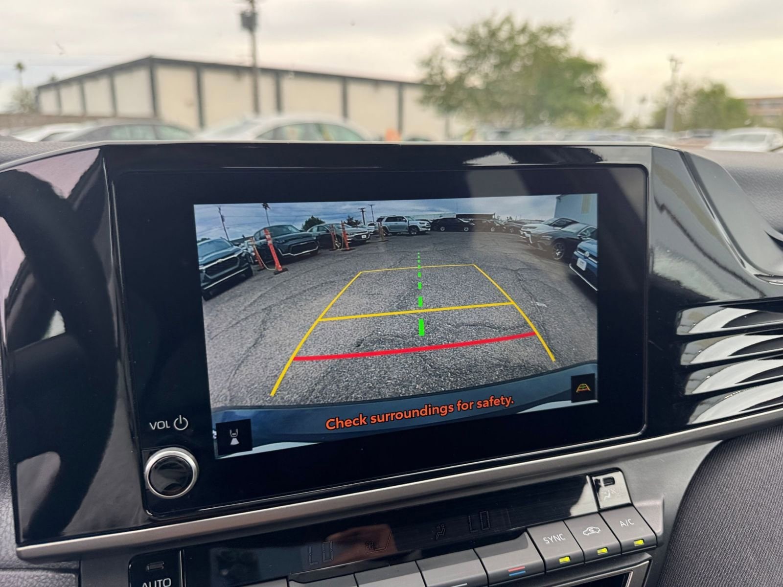 Thumbnail: 2025 Toyota Camry - 17