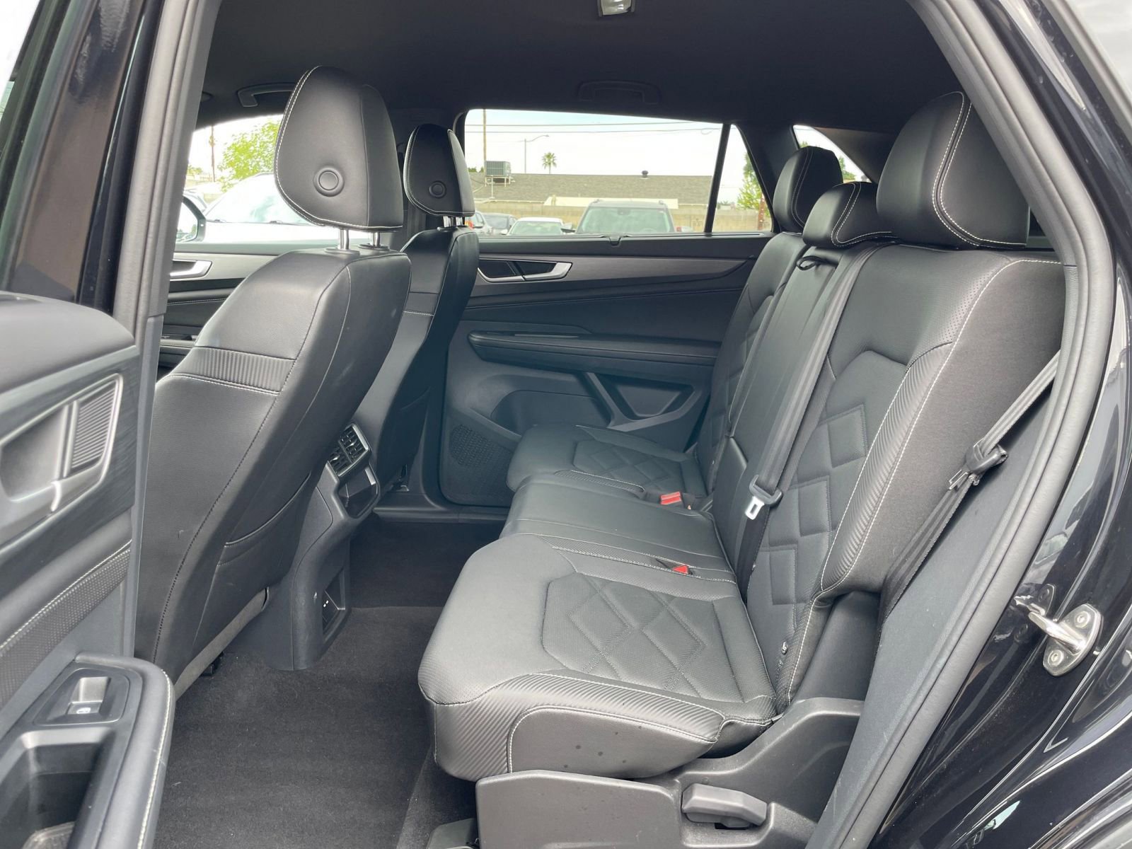 Thumbnail: 2025 Volkswagen Atlas - 29