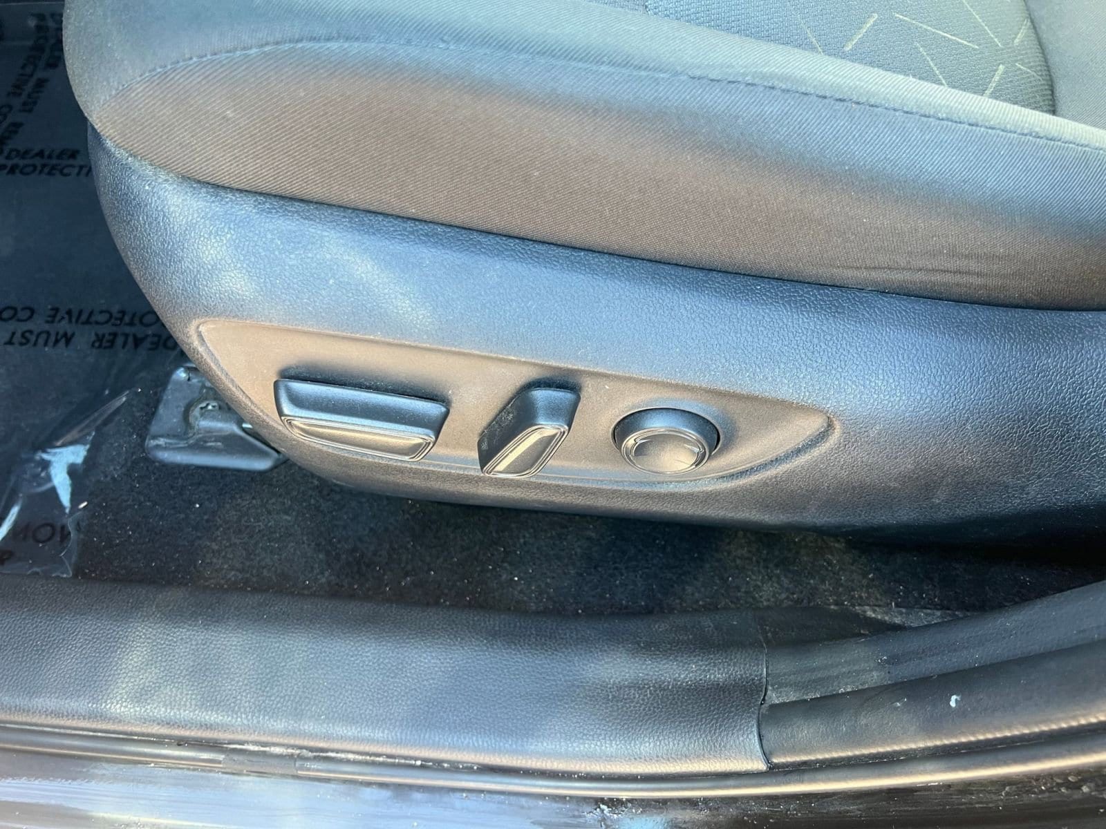 Thumbnail: 2025 Toyota RAV4 - 23