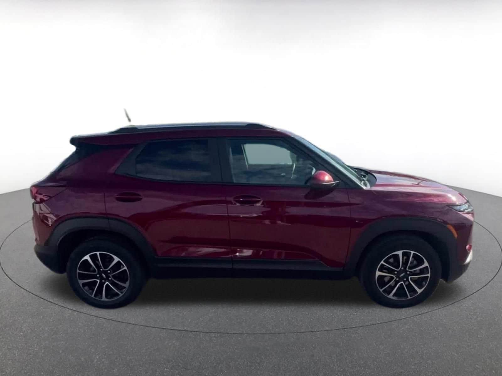 Thumbnail: 2025 Chevrolet TrailBlazer - 16