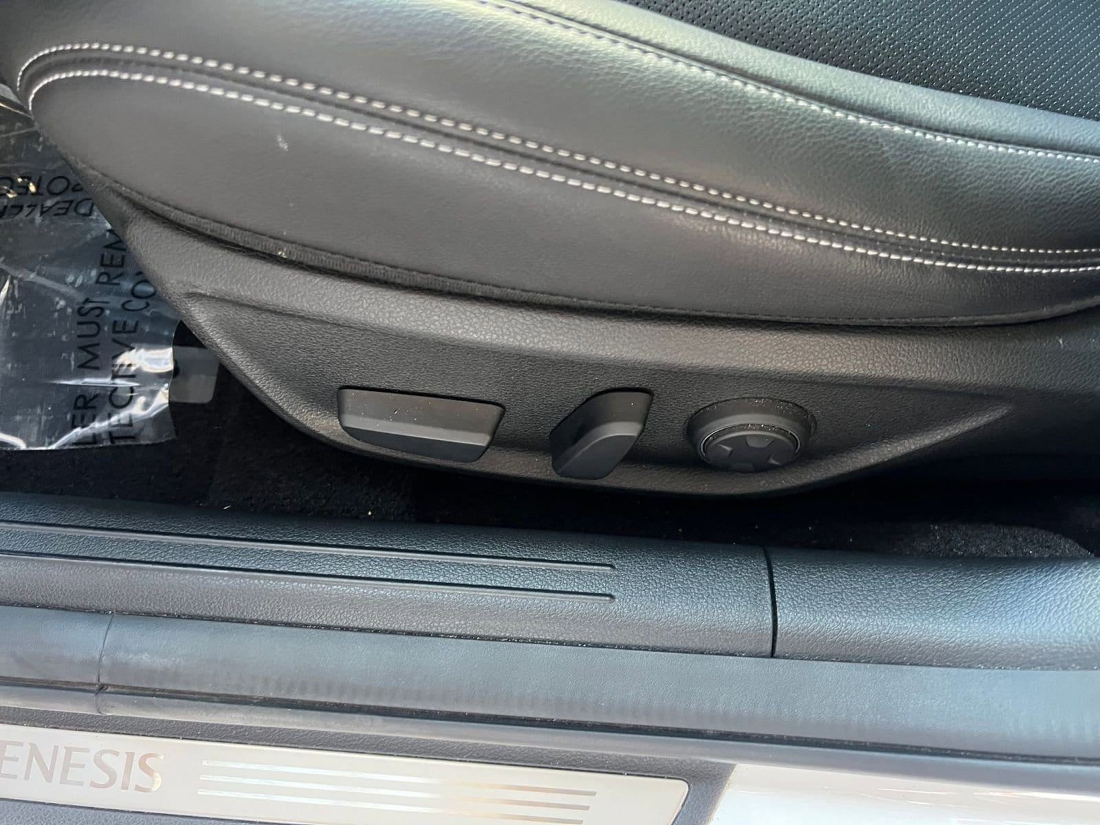 Thumbnail: 2025 Genesis G70 - 23