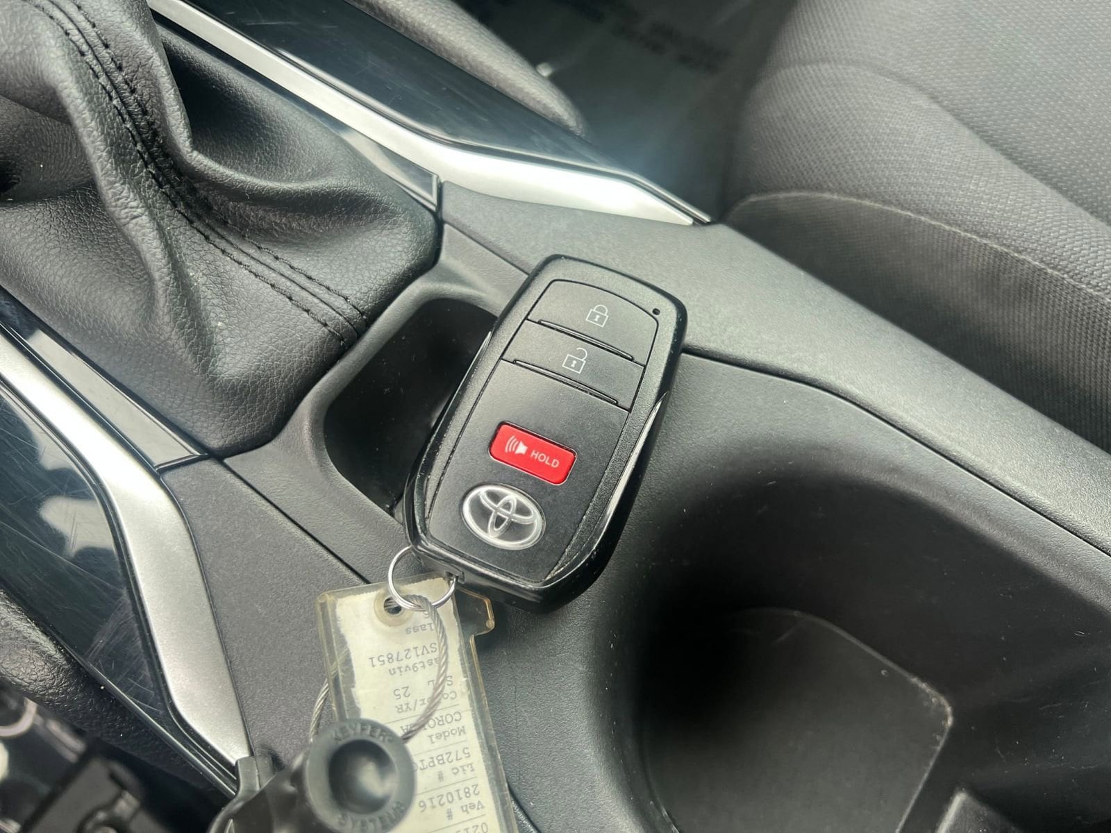 Thumbnail: 2025 Toyota Corolla Cross - 22