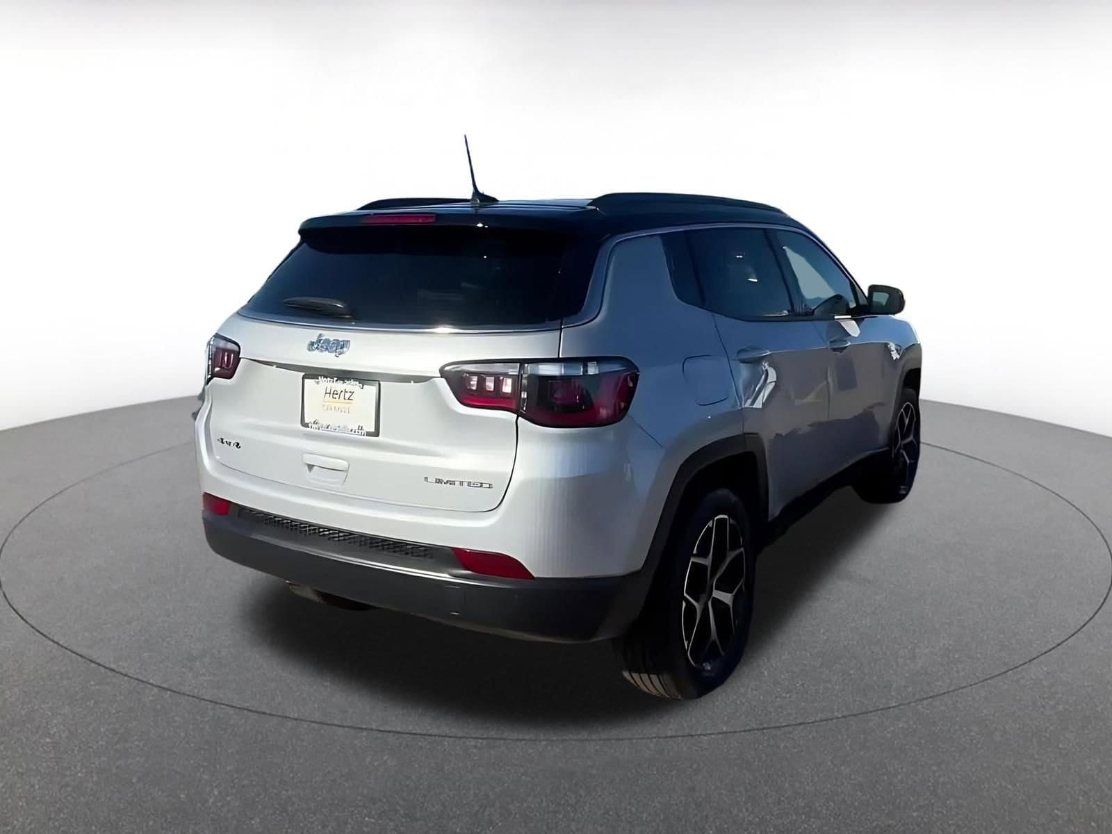 Thumbnail: 2025 Jeep Compass - 14