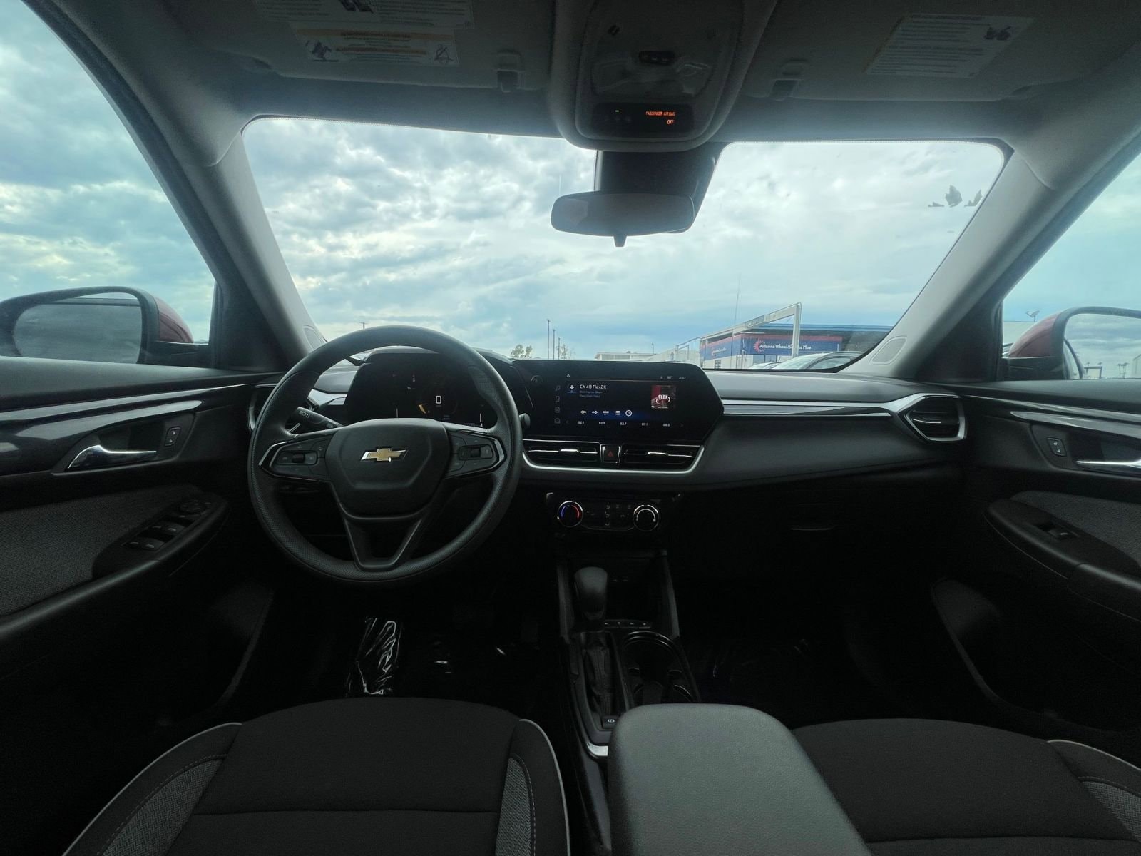 Thumbnail: 2025 Chevrolet TrailBlazer - 33