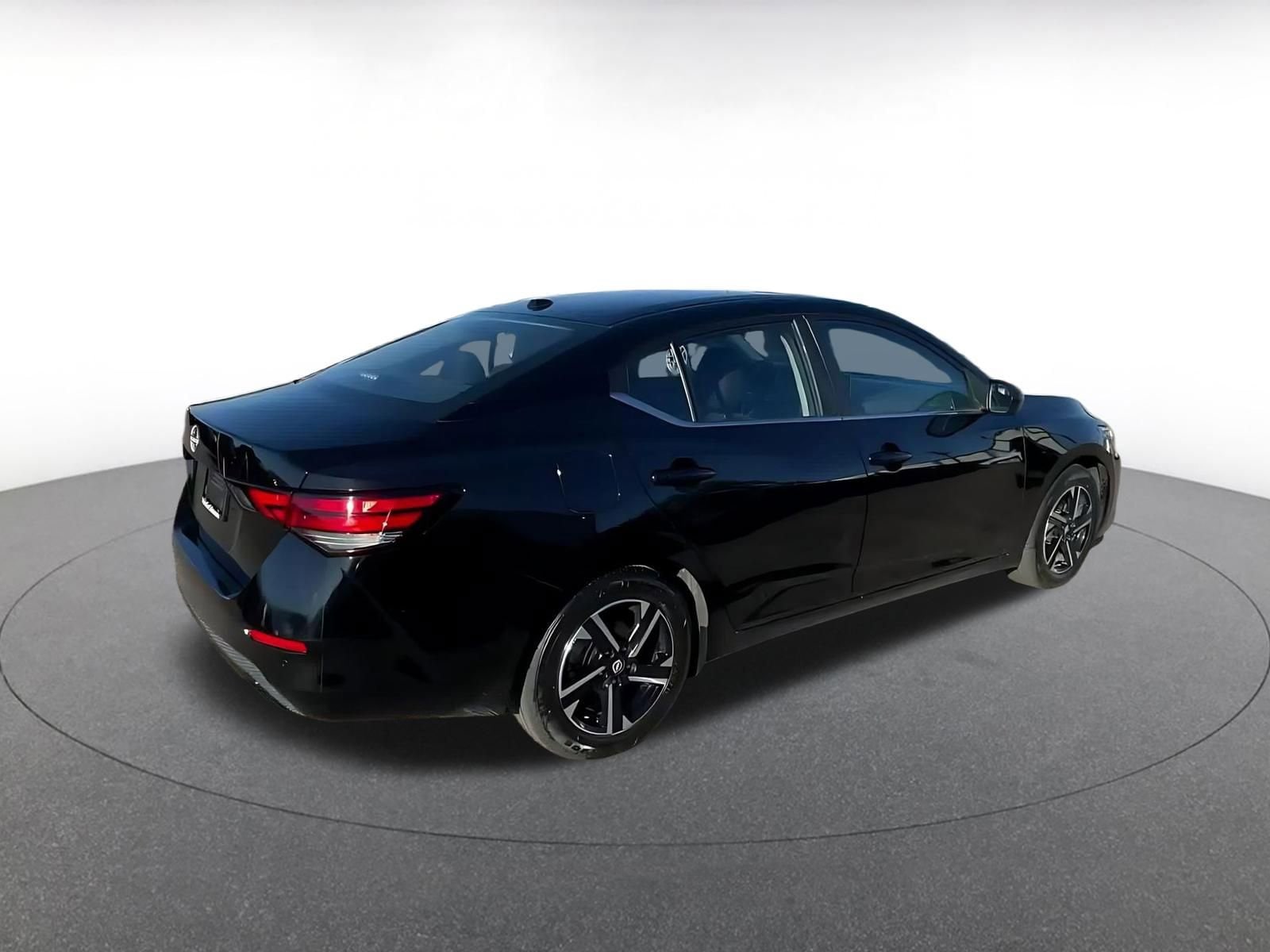 Thumbnail: 2025 Nissan Sentra - 15