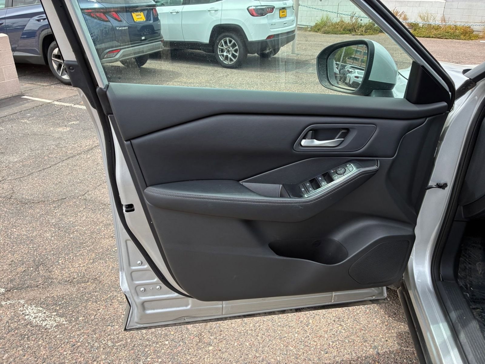 Thumbnail: 2025 Nissan Rogue - 18