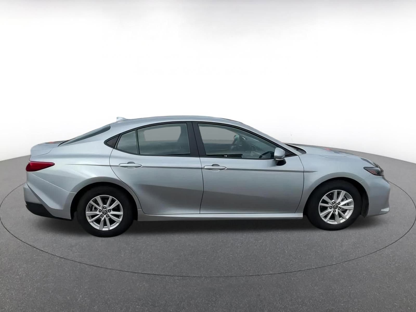 Thumbnail: 2025 Toyota Camry - 16