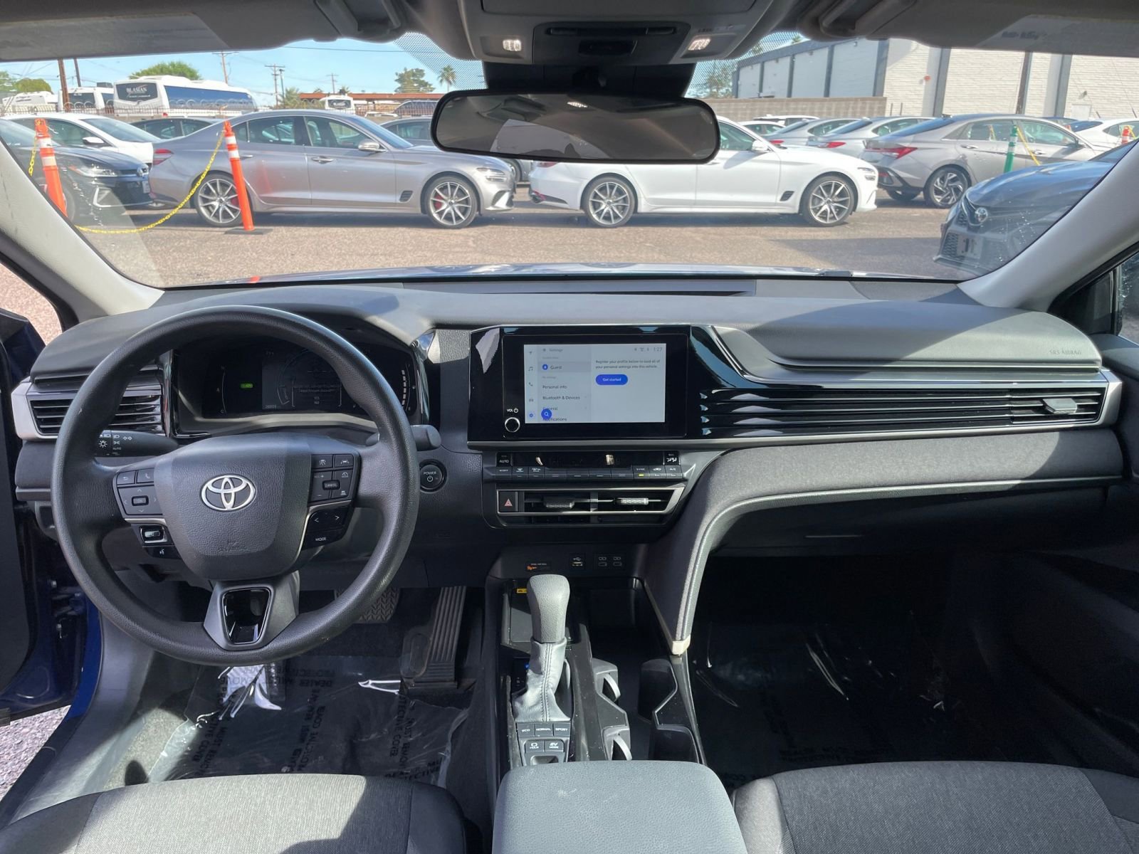 Thumbnail: 2025 Toyota Camry - 32