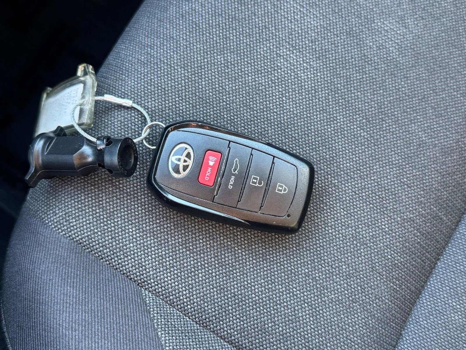 Thumbnail: 2025 Toyota Camry - 22