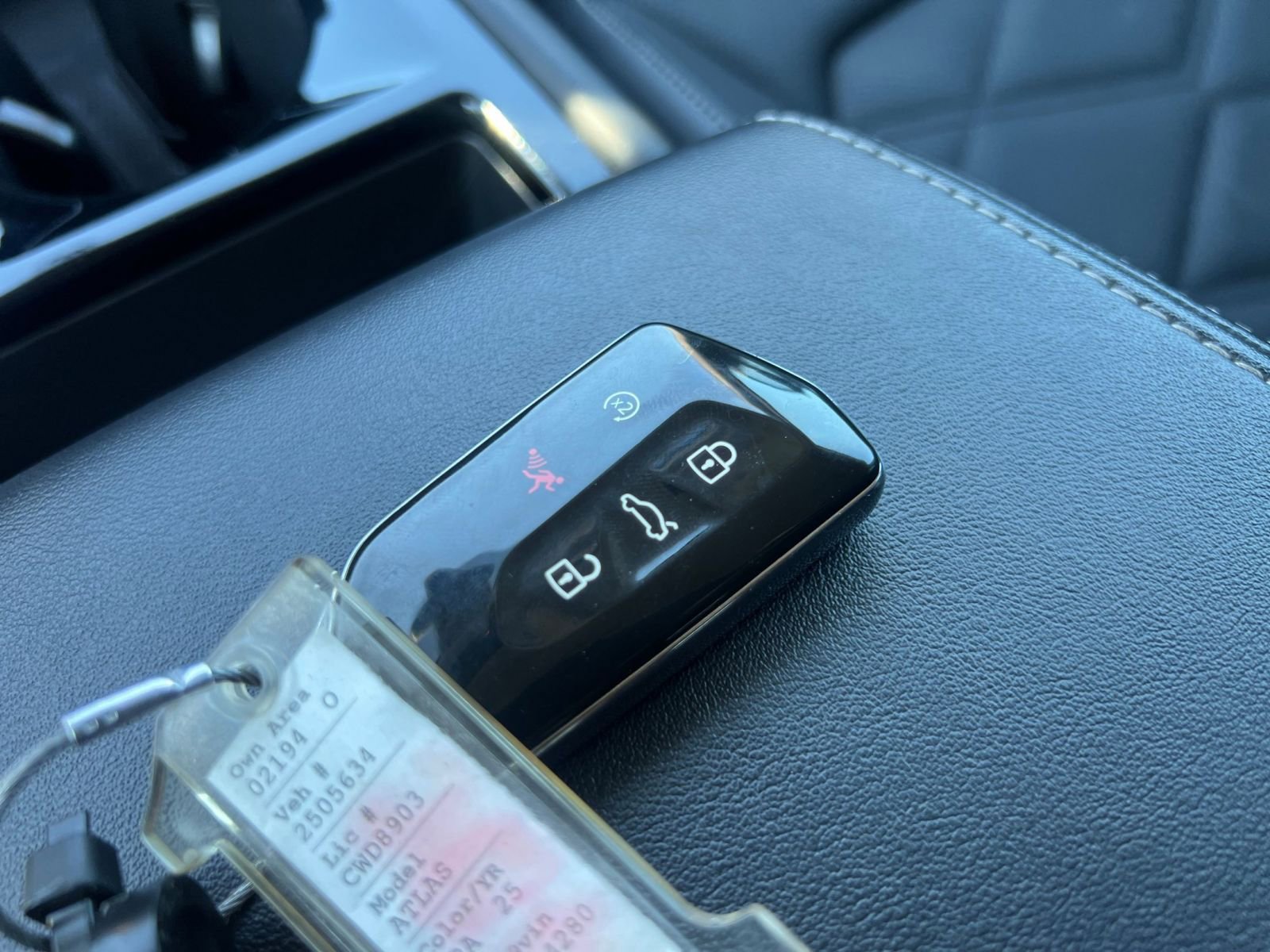 Thumbnail: 2025 Volkswagen Atlas - 23