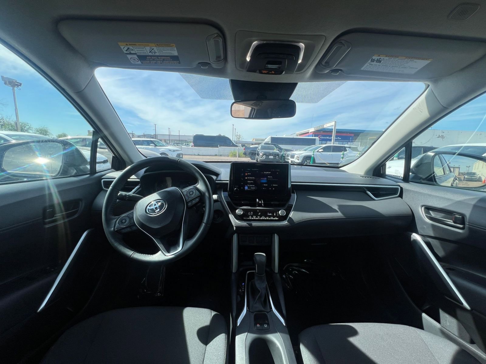 Thumbnail: 2025 Toyota Corolla Cross - 33