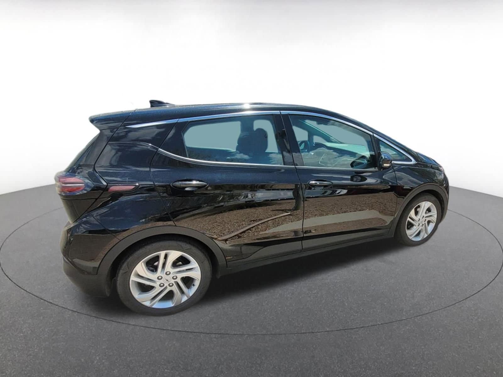 Thumbnail: 2023 Chevrolet Bolt EV - 8