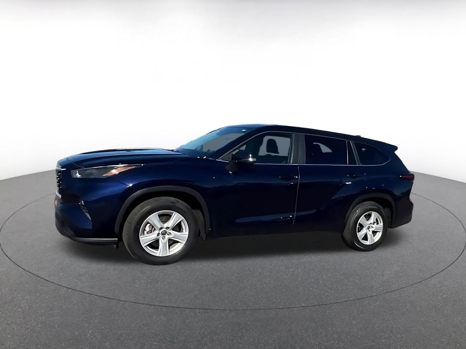 Thumbnail: 2025 Toyota Highlander - 9