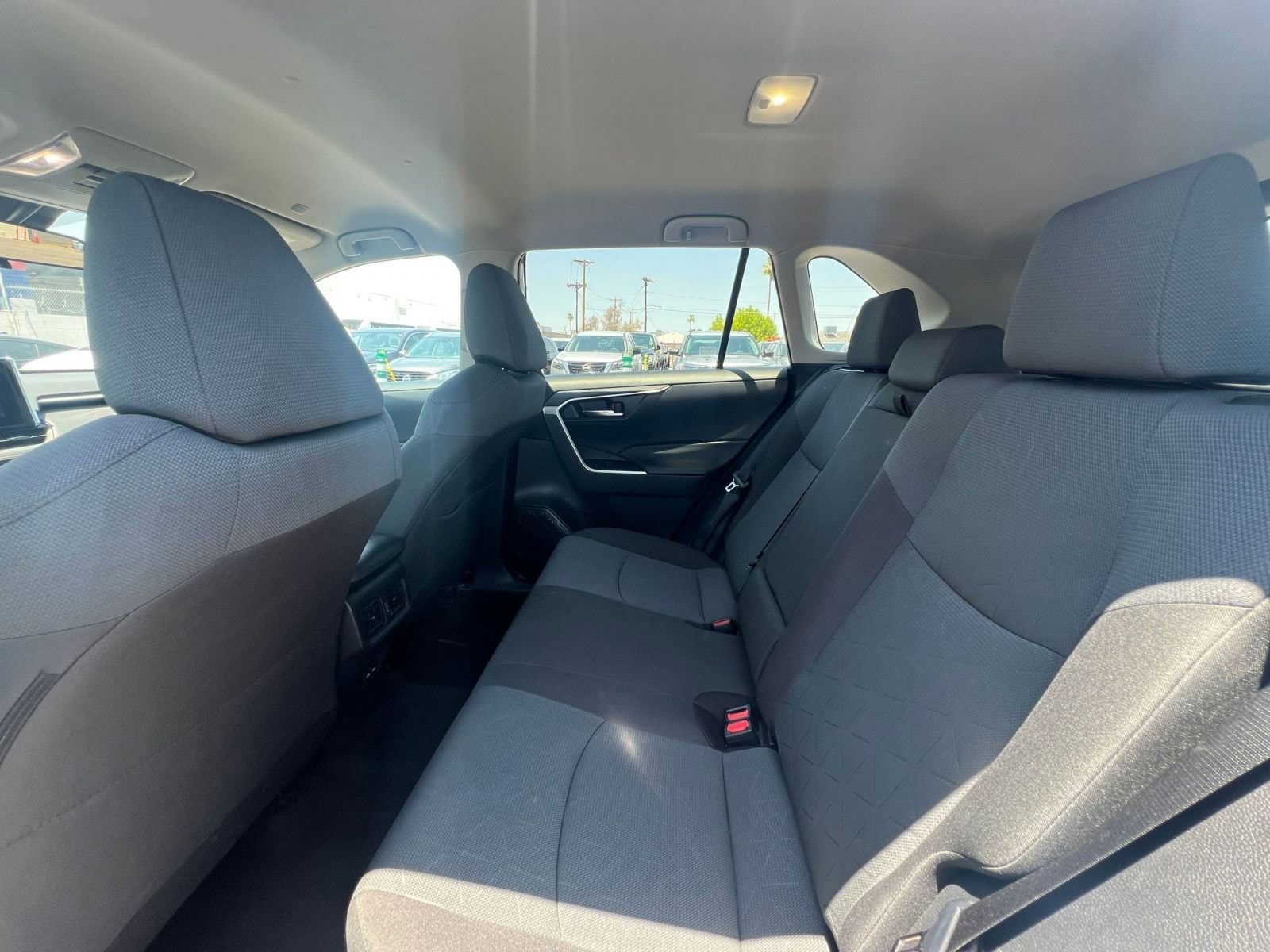 2024 Toyota RAV4 XLE 26