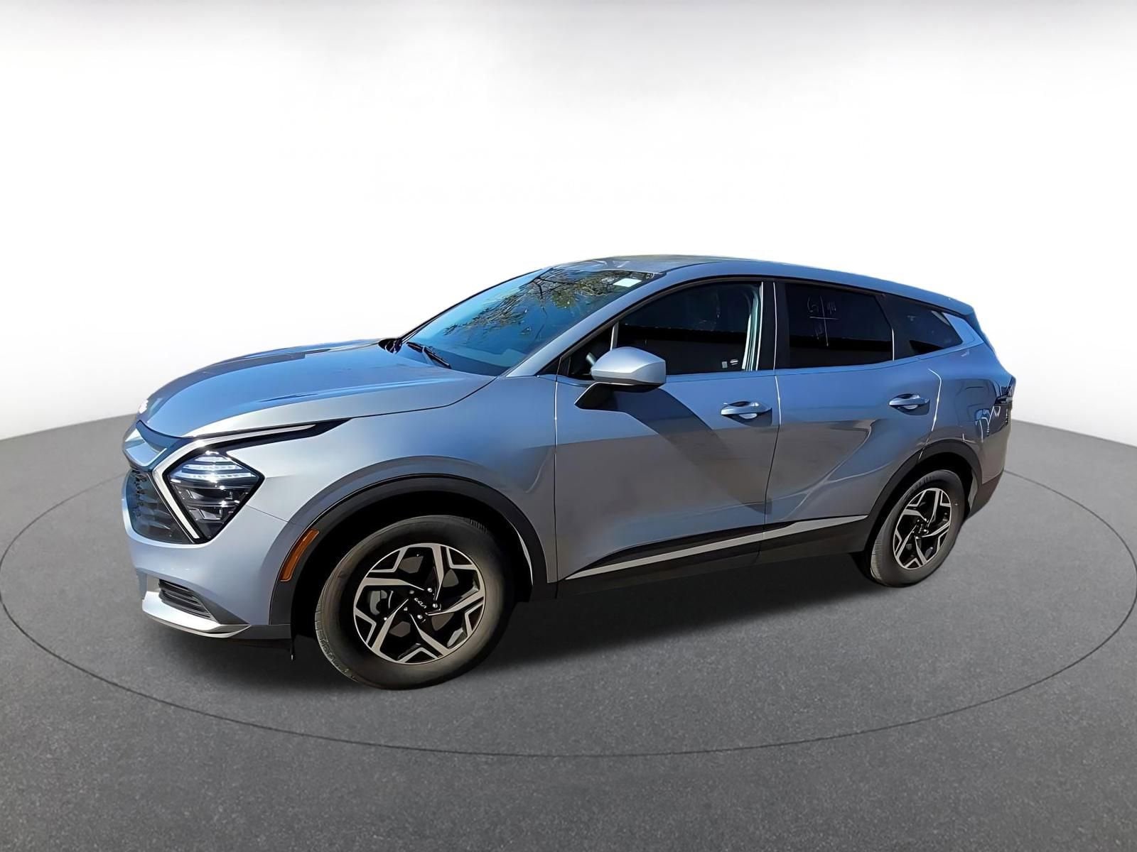 Thumbnail: 2025 Kia Sportage - 4