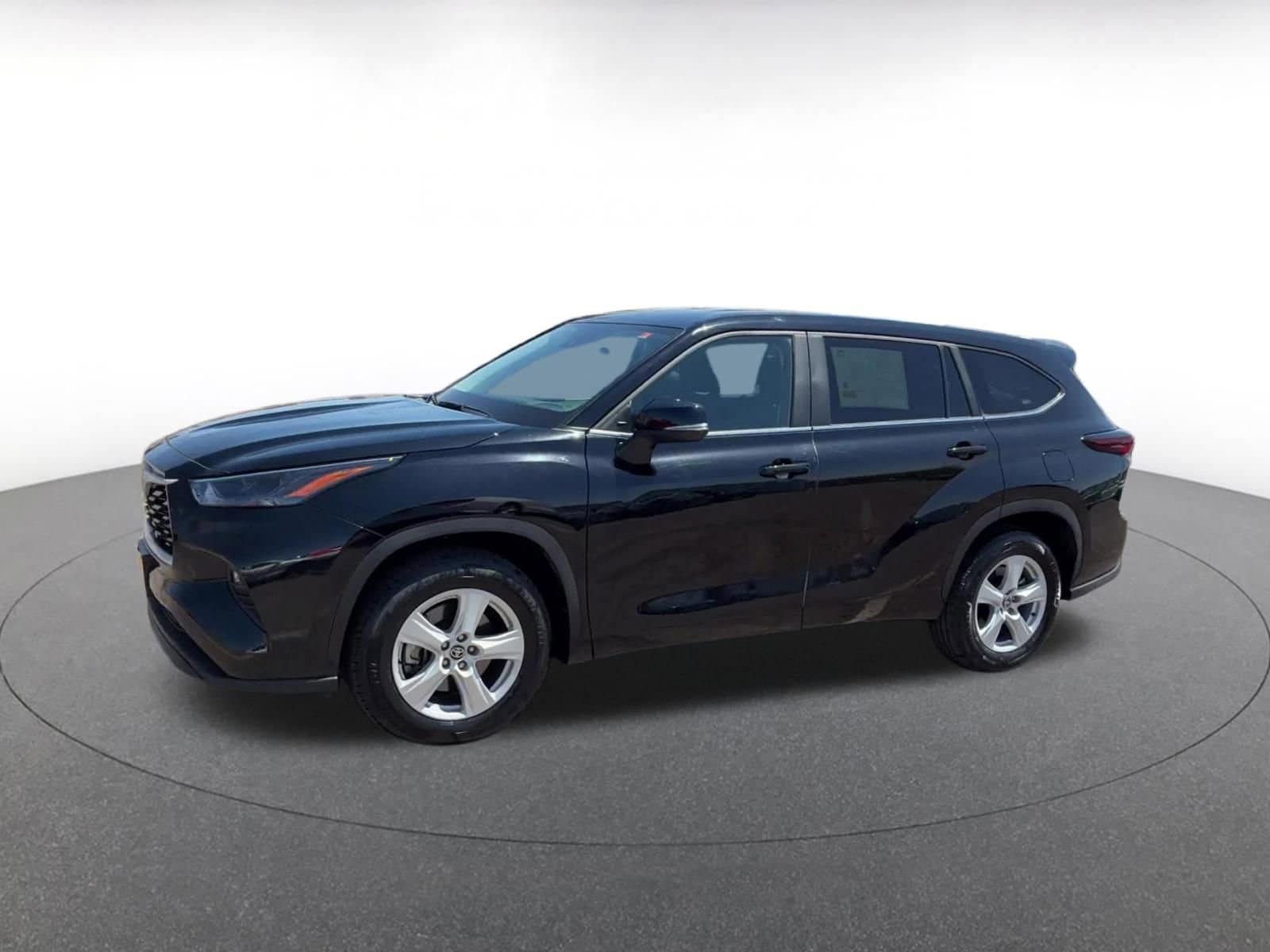 Thumbnail: 2025 Toyota Highlander - 8