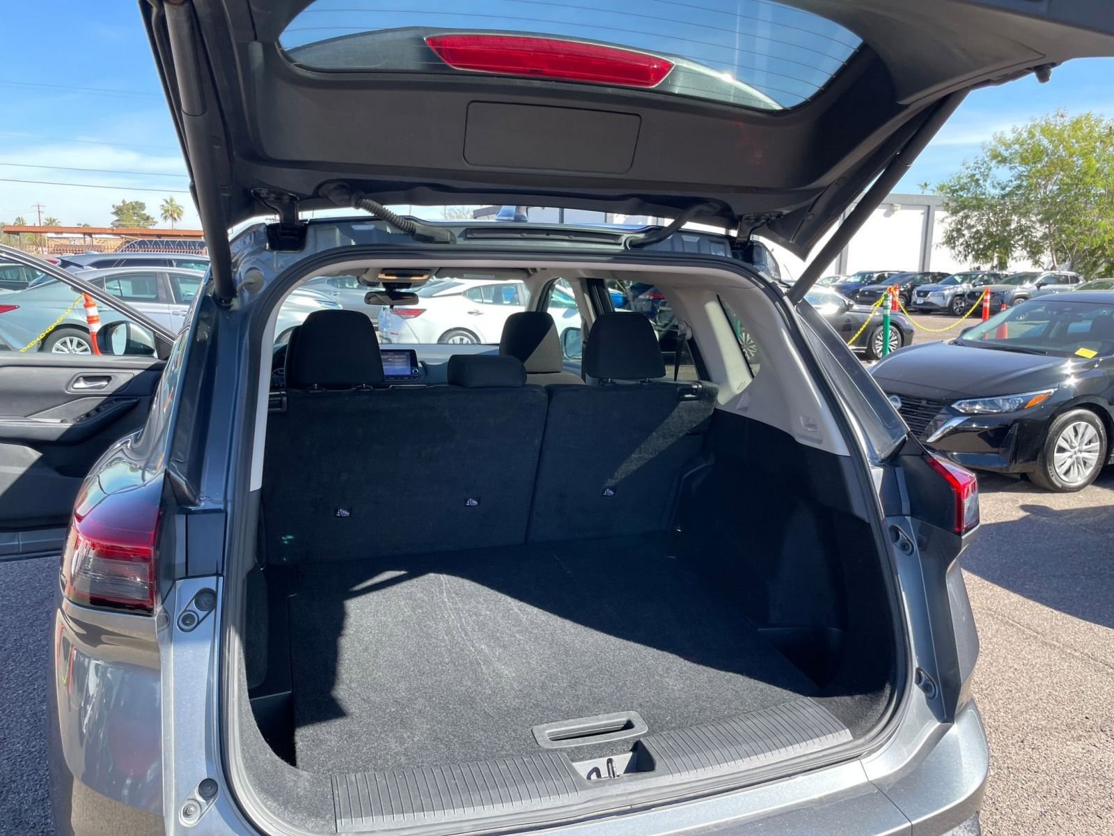 Thumbnail: 2025 Nissan Rogue - 33