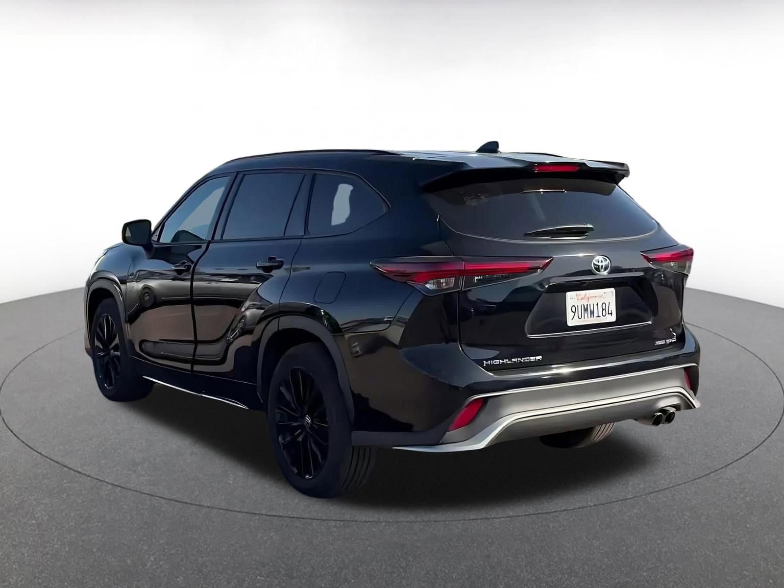 Thumbnail: 2025 Toyota Highlander - 12