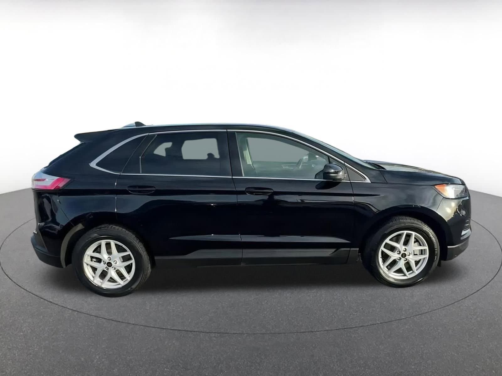 2024 Ford Edge SEL 16