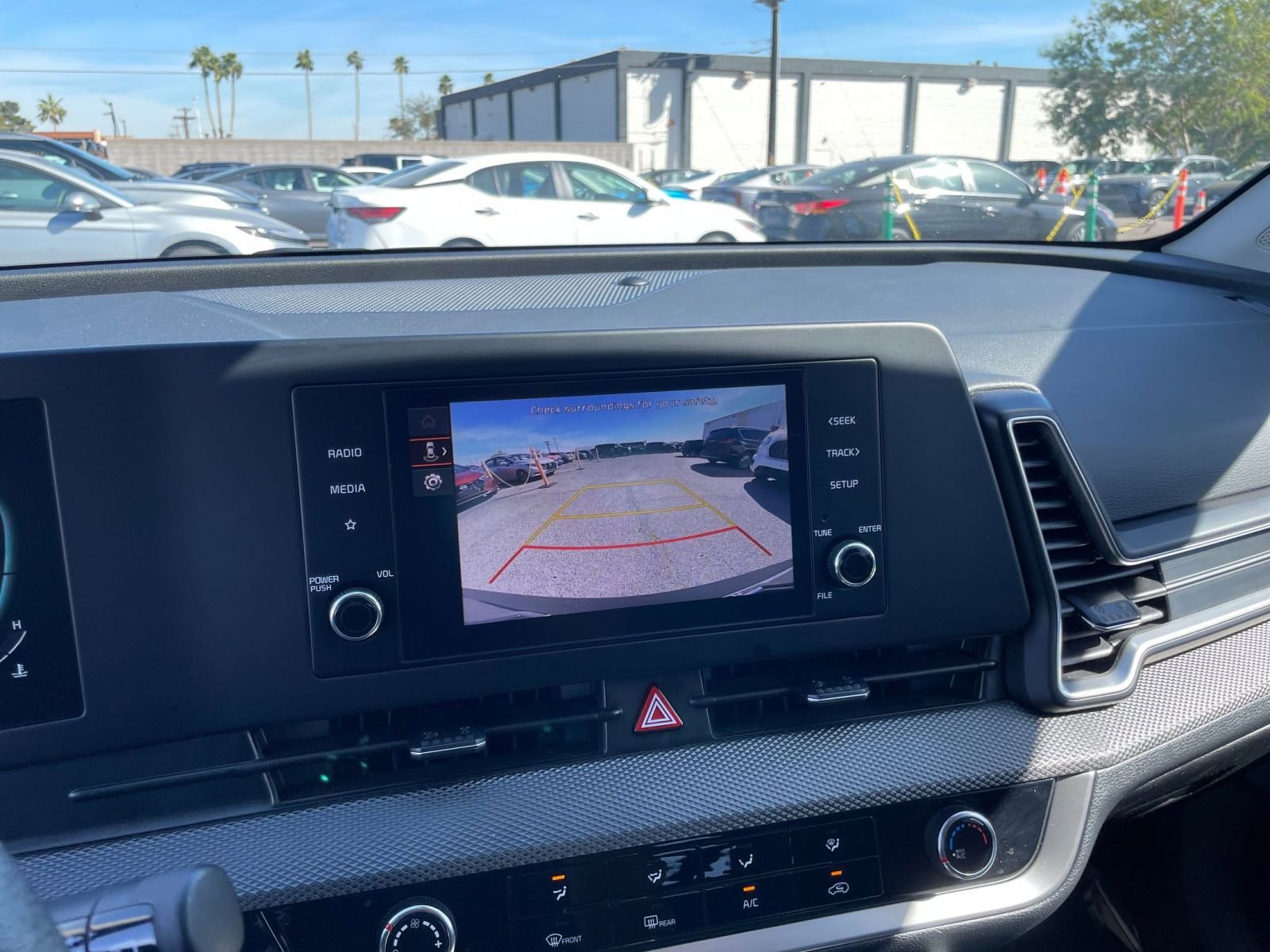 Thumbnail: 2025 Kia Sportage - 23