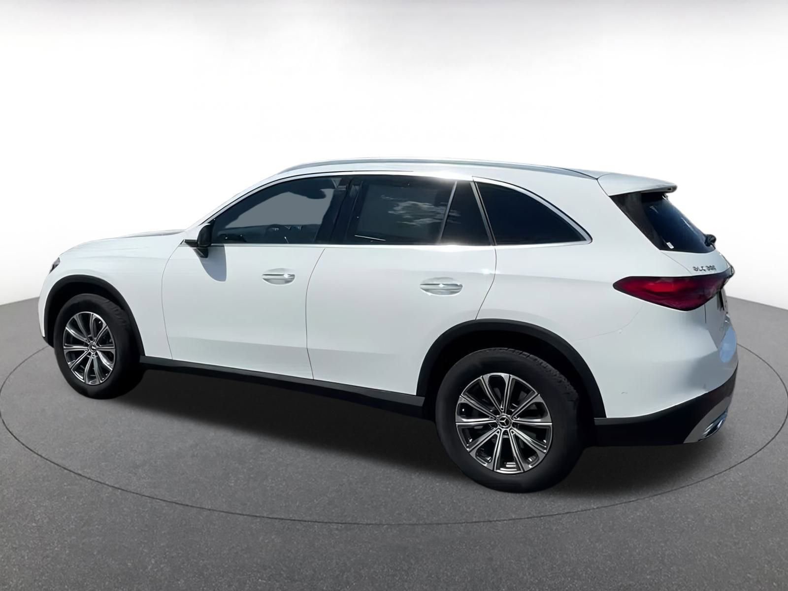 Thumbnail: 2024 Mercedes-Benz GLC - 9