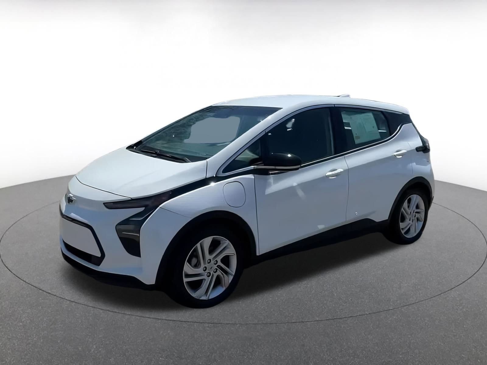 Thumbnail: 2023 Chevrolet Bolt EV - 8