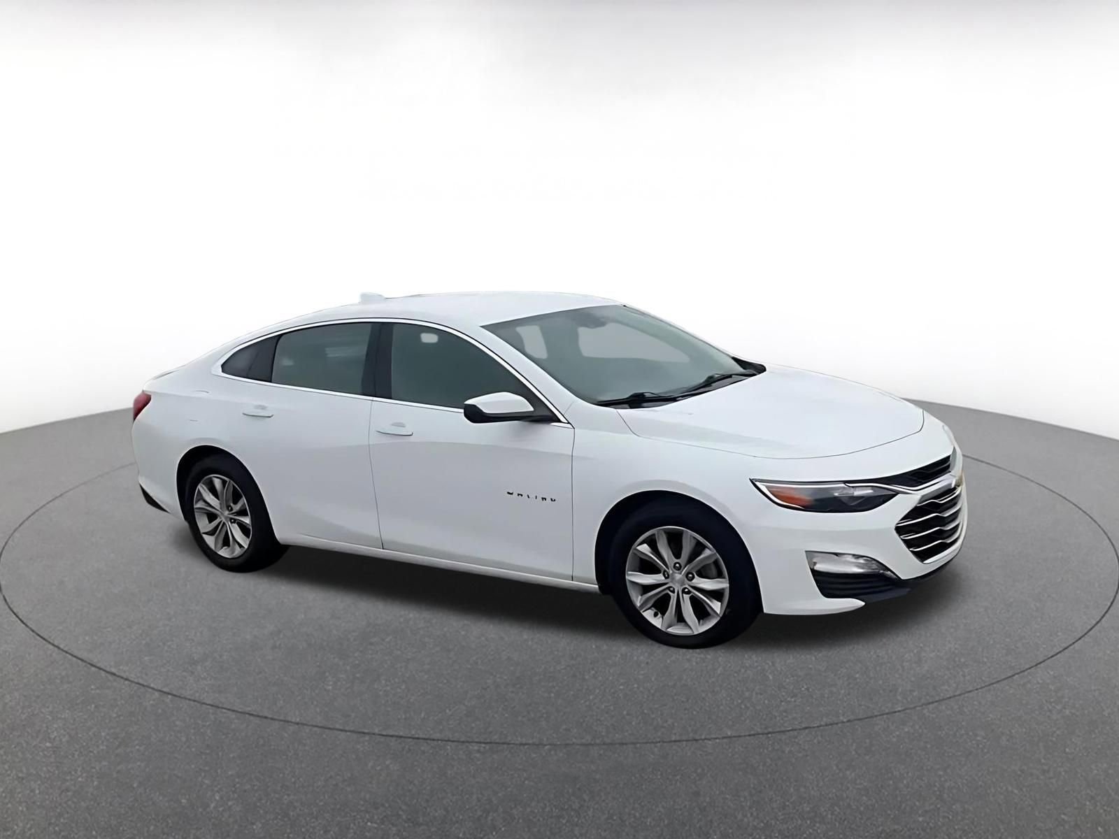 Thumbnail: 2023 Chevrolet Malibu - 2