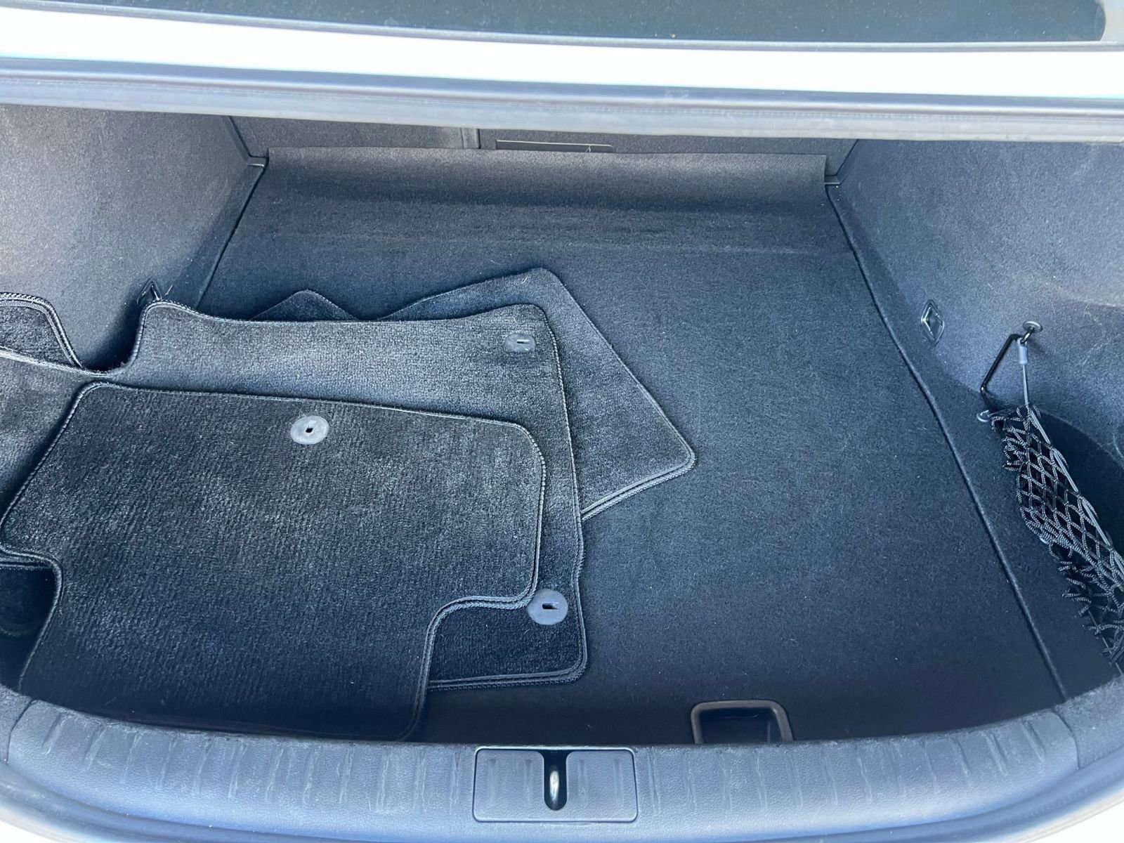 Thumbnail: 2025 Genesis G70 - 31