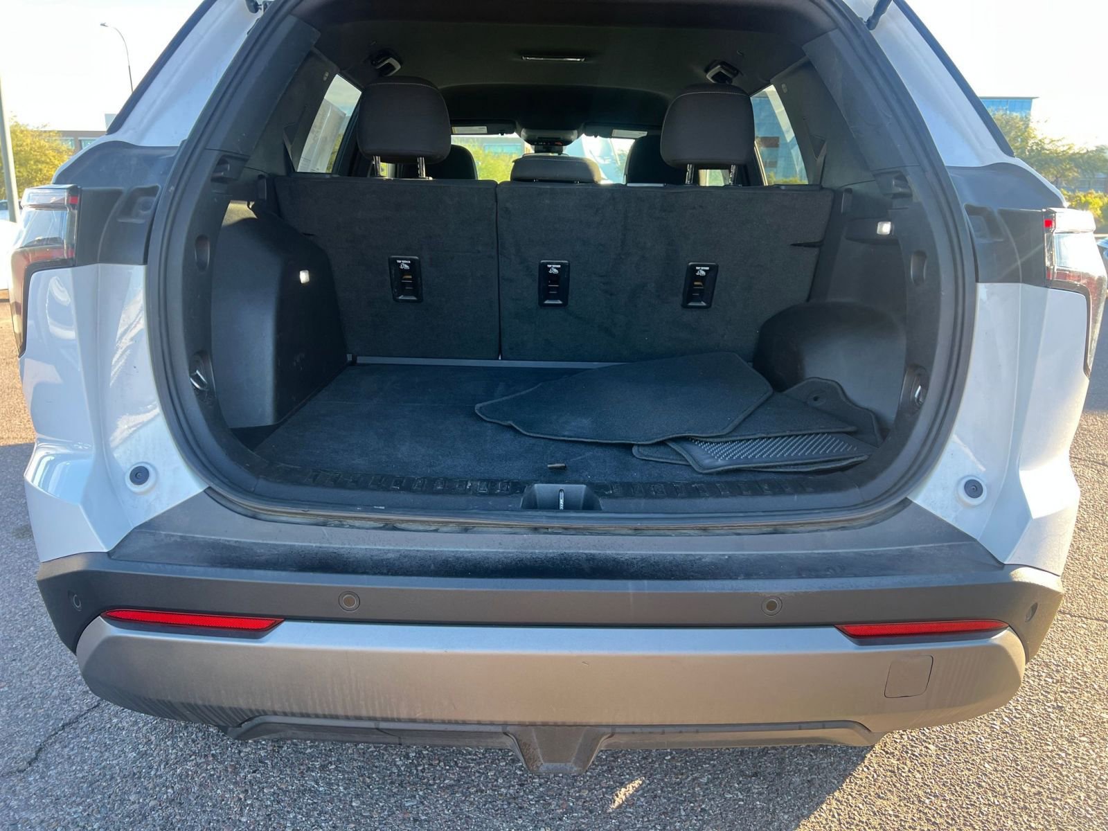 Thumbnail: 2025 Chevrolet Equinox - 31