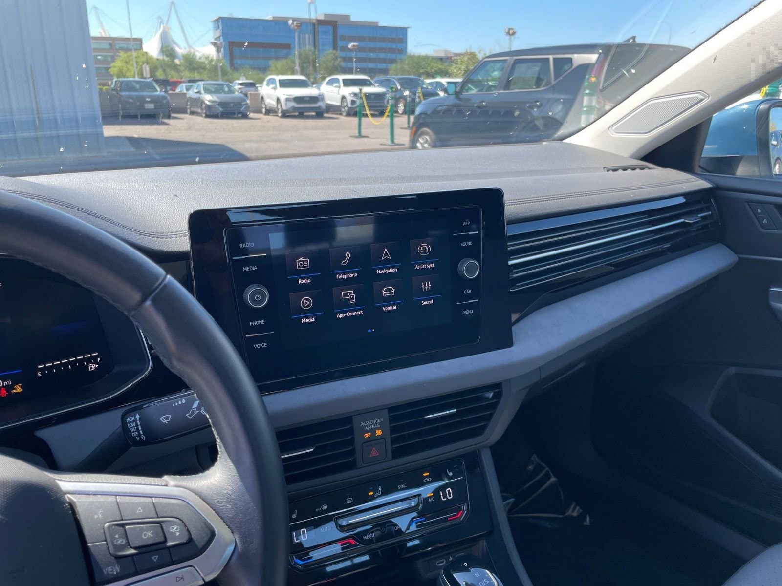 Thumbnail: 2025 Volkswagen Jetta - 21