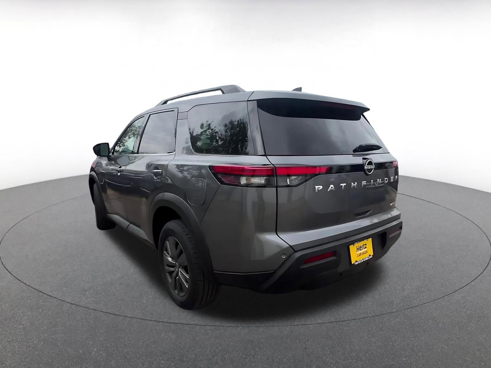 Thumbnail: 2025 Nissan Pathfinder - 11