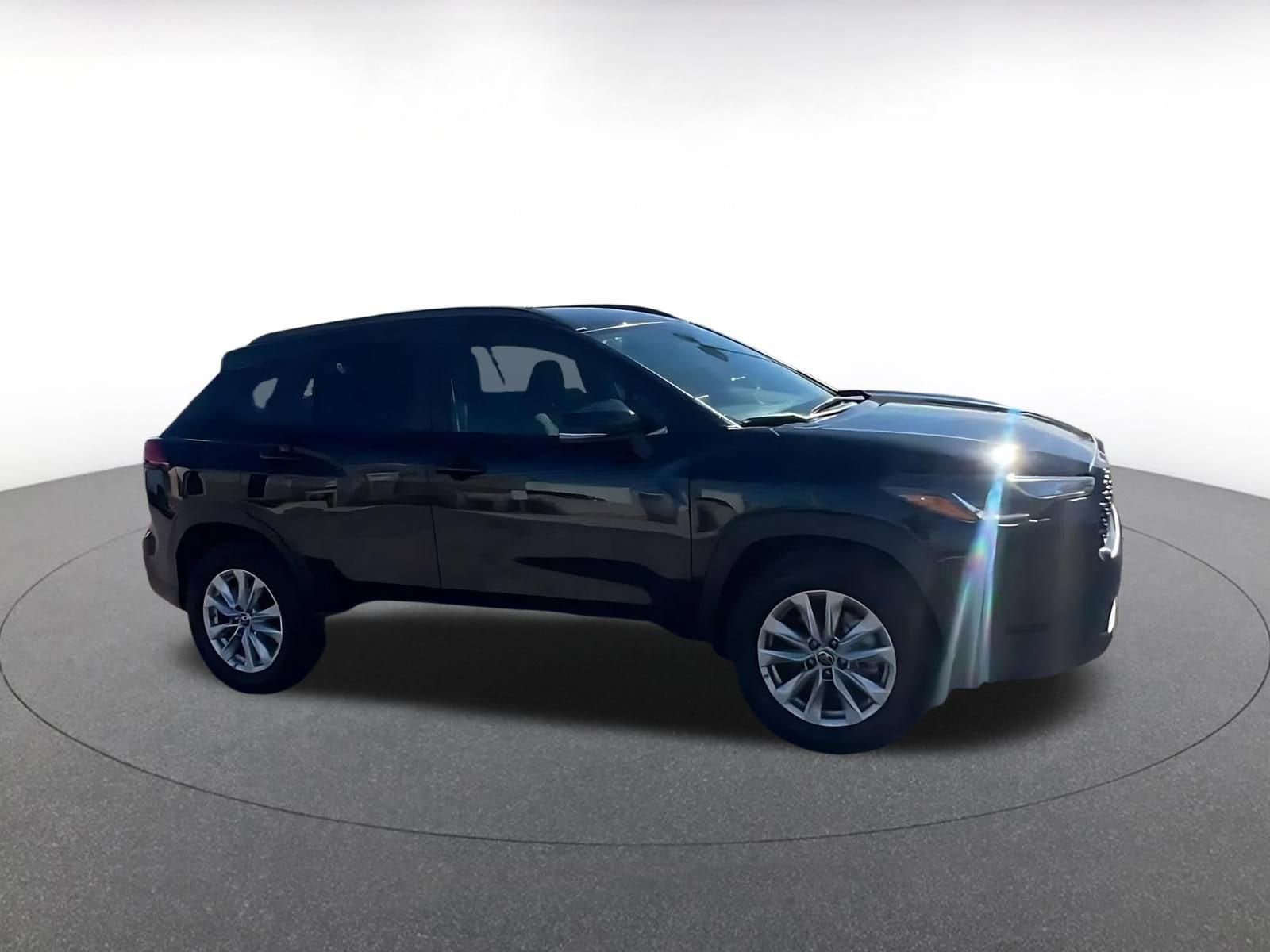 Thumbnail: 2025 Toyota Corolla Cross - 2