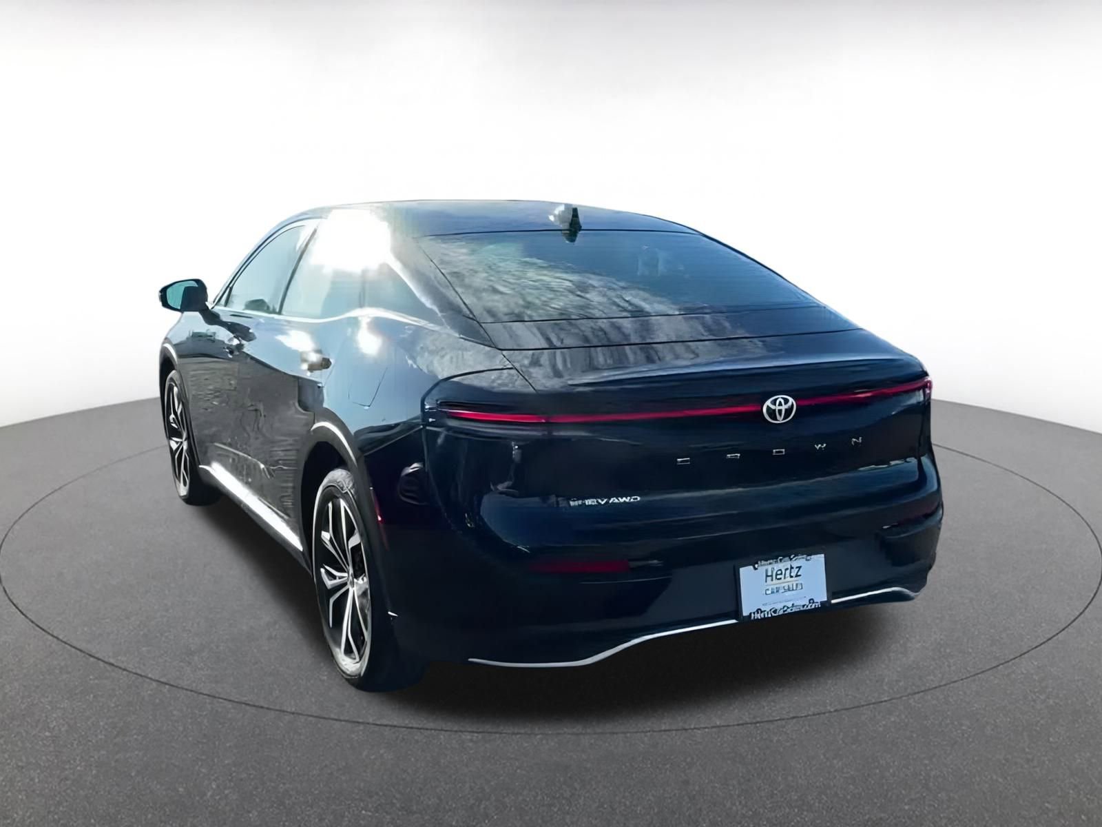 Thumbnail: 2025 Toyota Crown - 12