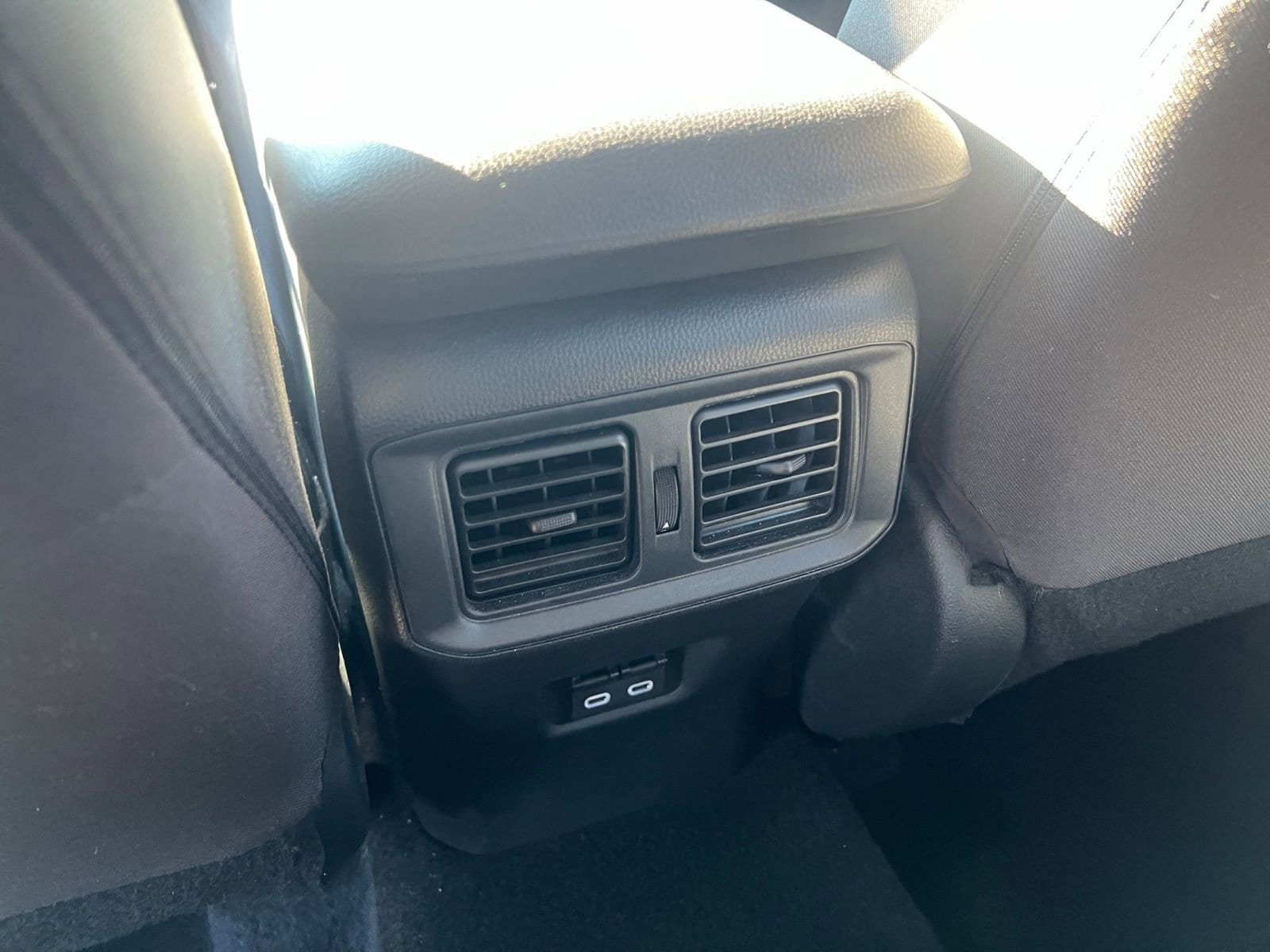 Thumbnail: 2025 Toyota RAV4 - 24