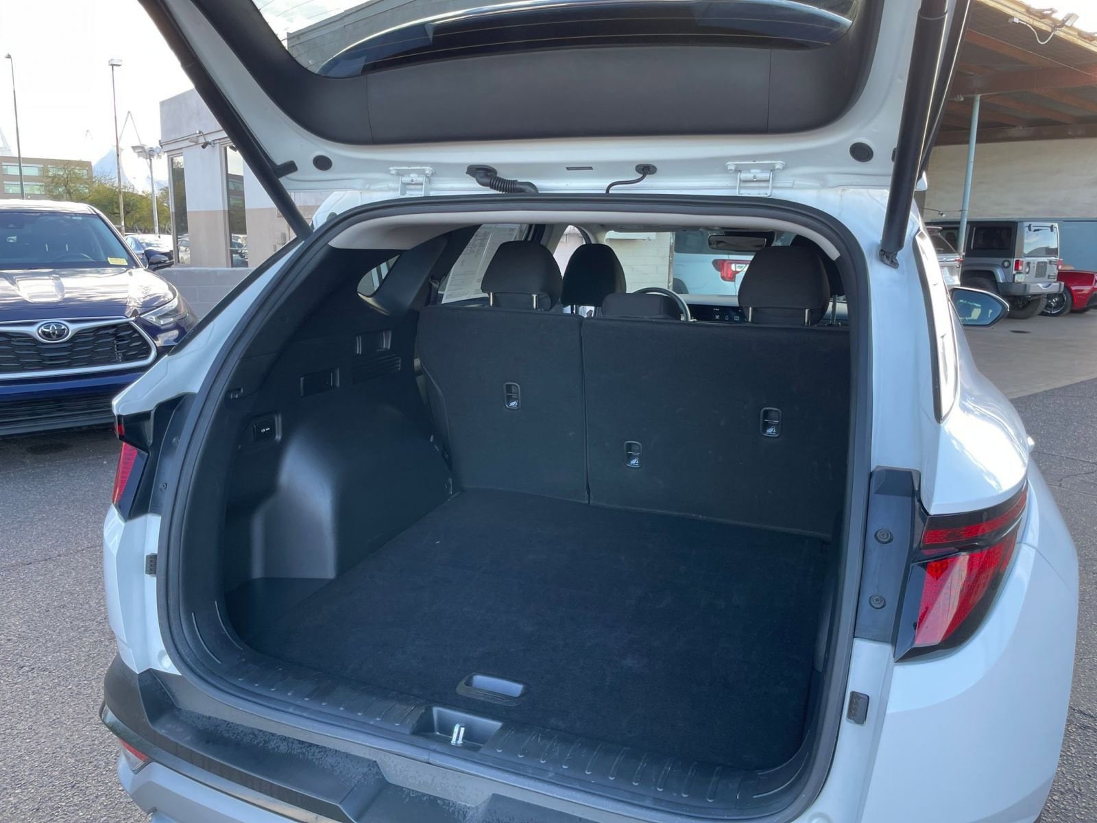 Thumbnail: 2025 Hyundai Tucson - 33