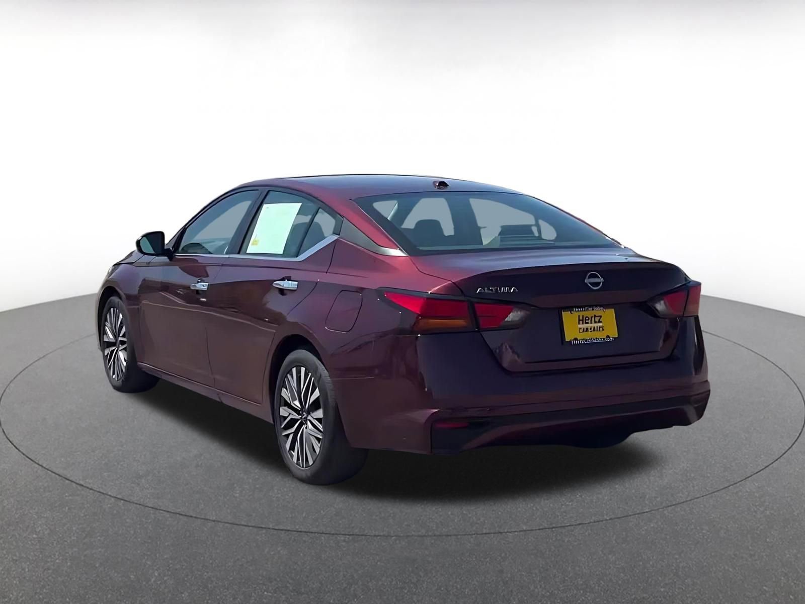 Thumbnail: 2025 Nissan Altima - 10