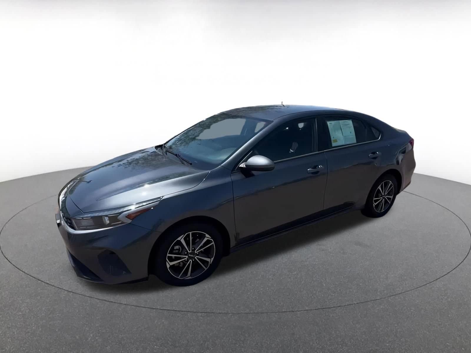 Thumbnail: 2023 Kia Forte - 7