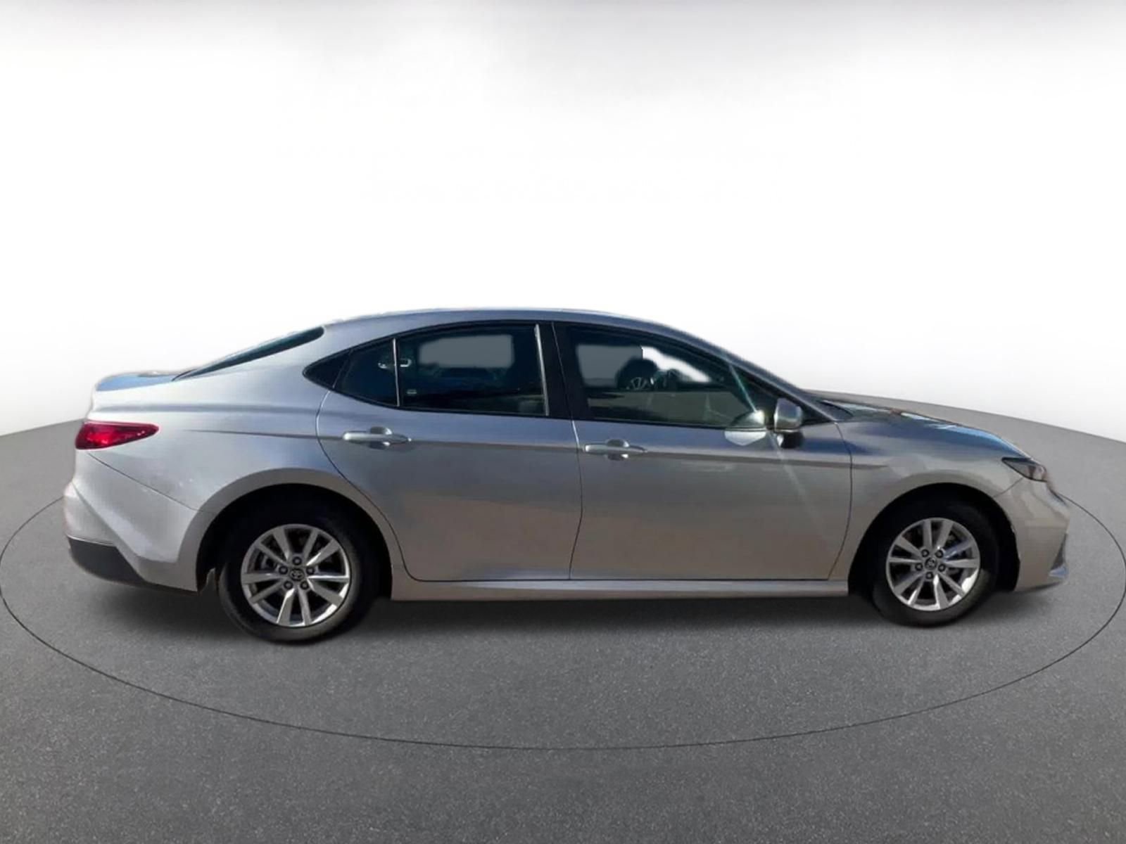 Thumbnail: 2025 Toyota Camry - 16