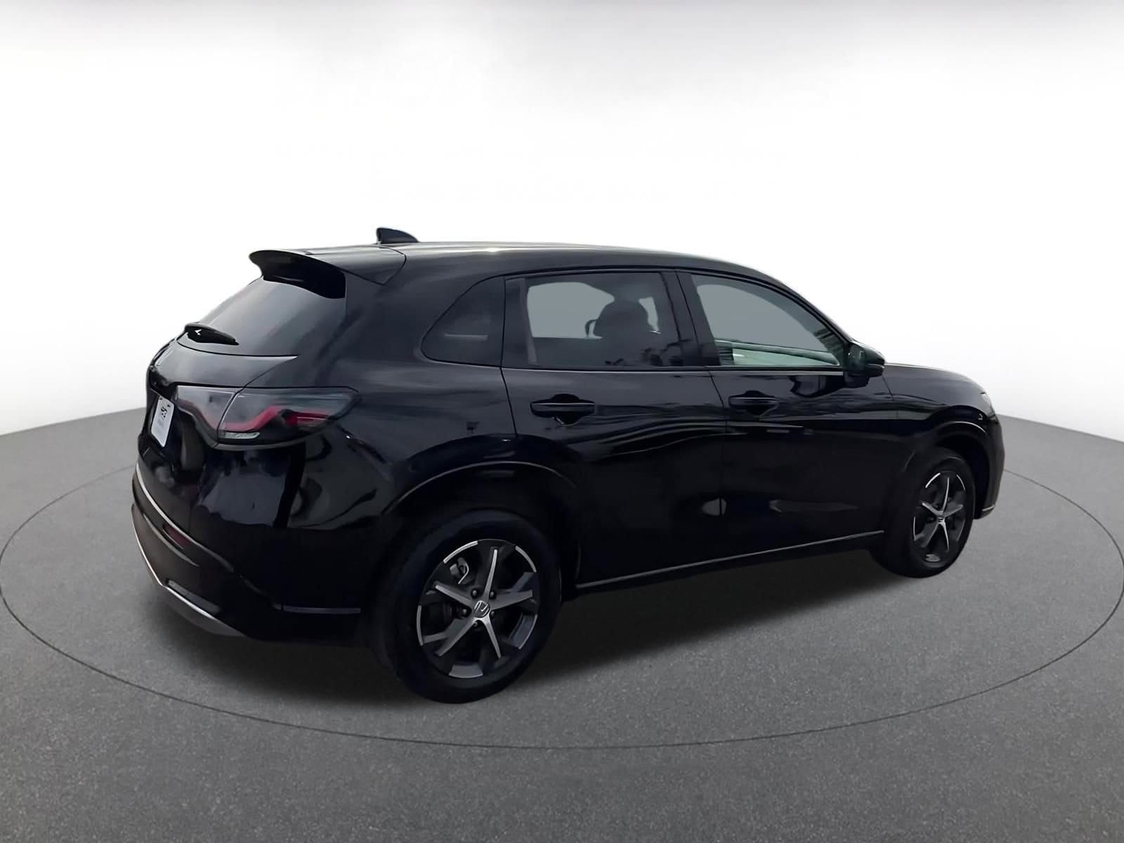 Thumbnail: 2025 Honda HR-V - 15