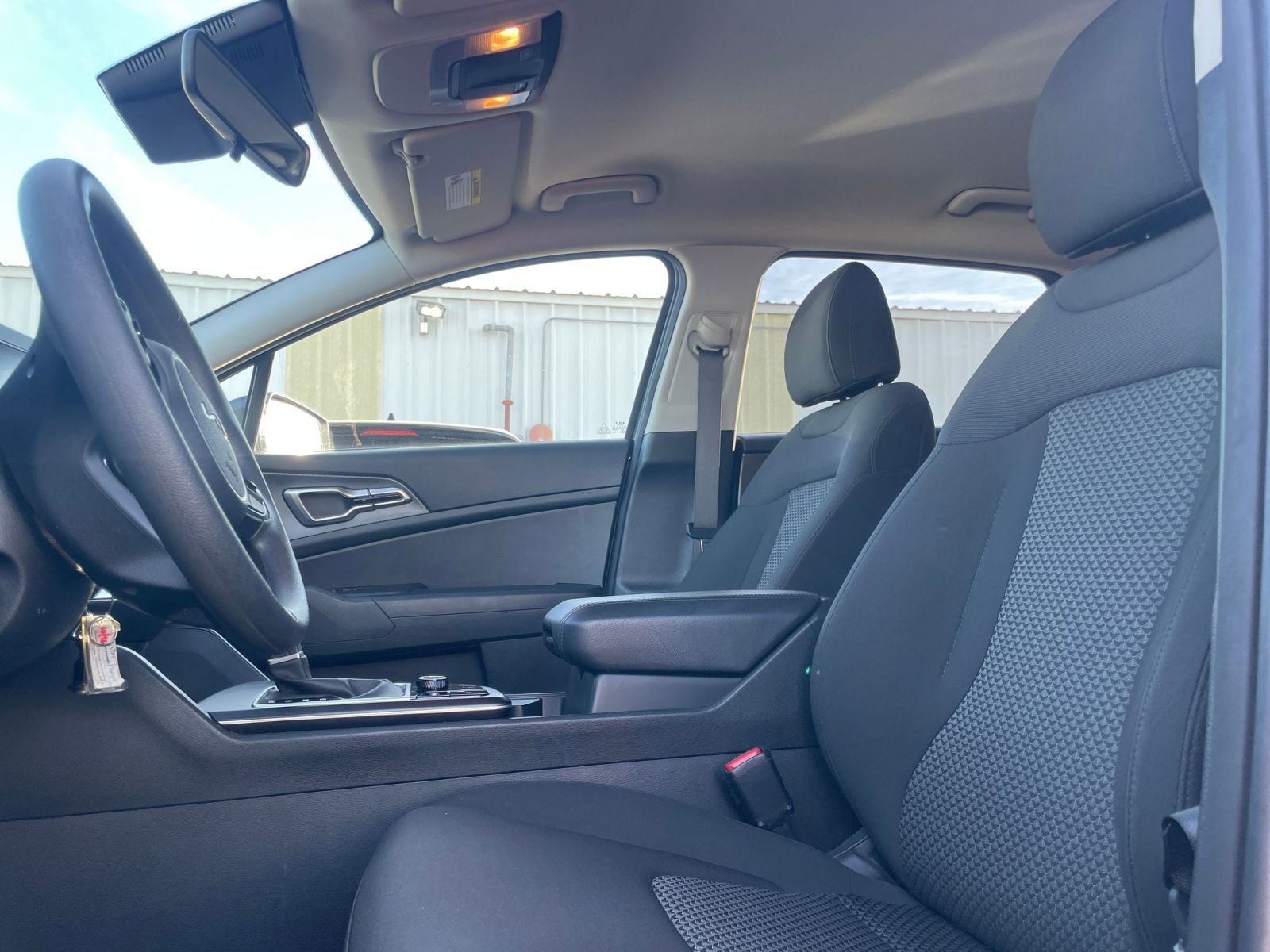 Thumbnail: 2025 Kia Sportage - 25