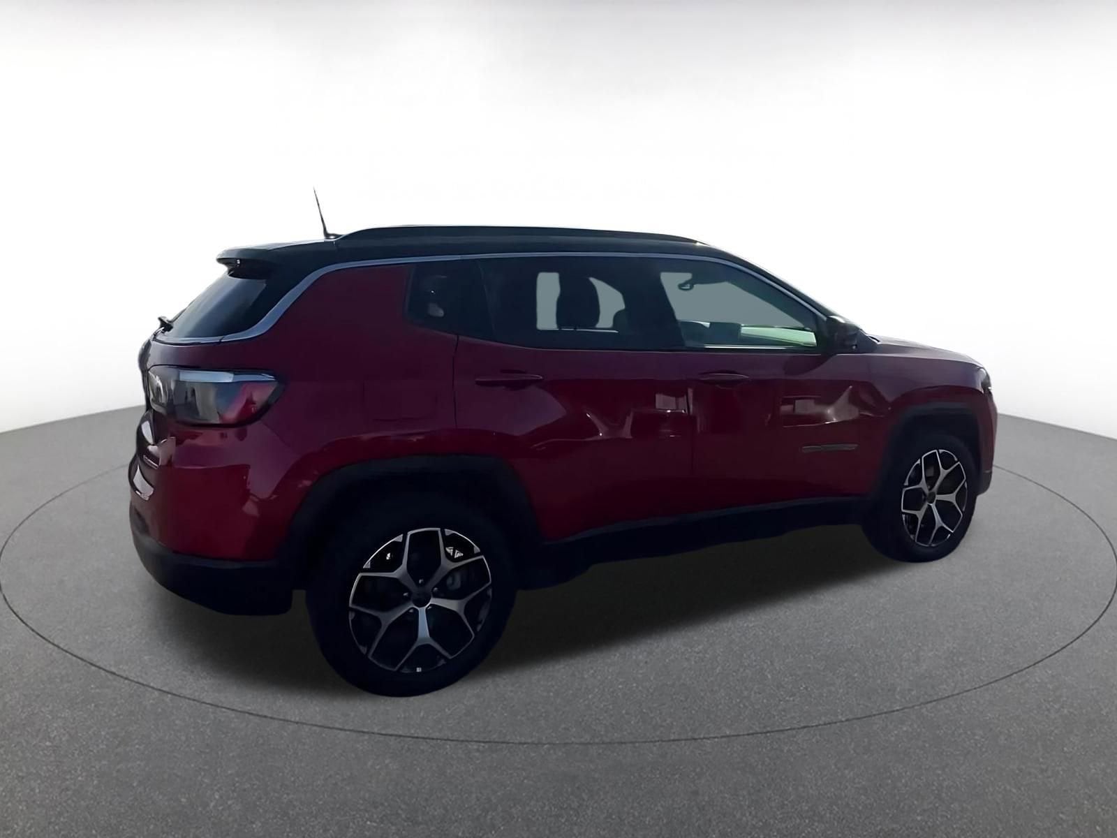 Thumbnail: 2025 Jeep Compass - 15