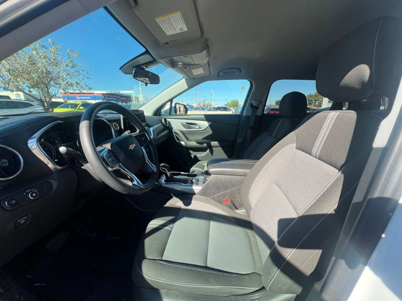 Thumbnail: 2025 Chevrolet Blazer - 27