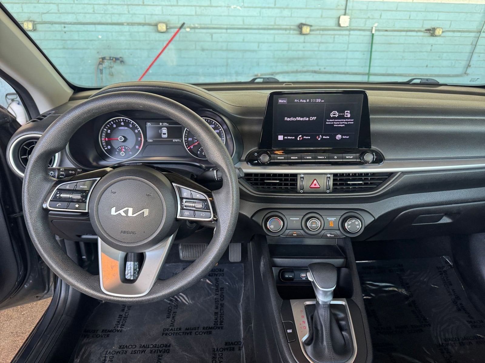 Thumbnail: 2023 Kia Forte - 32