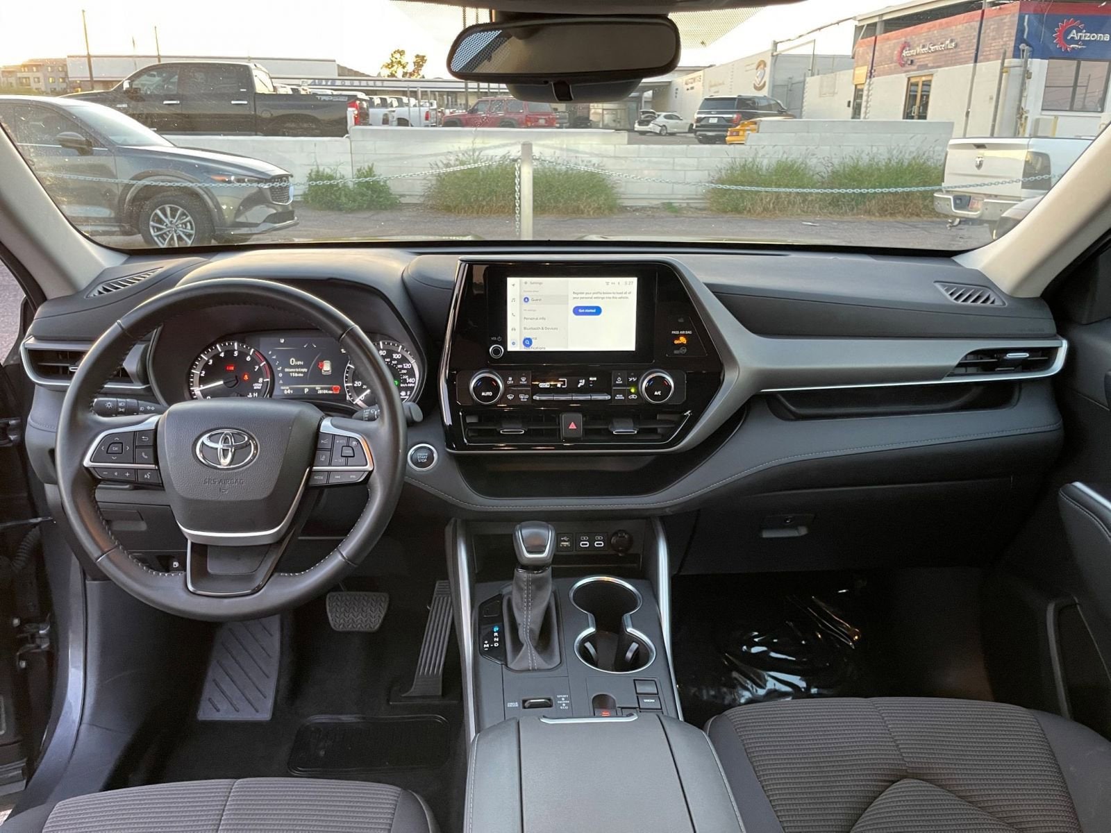 Thumbnail: 2025 Toyota Highlander - 35