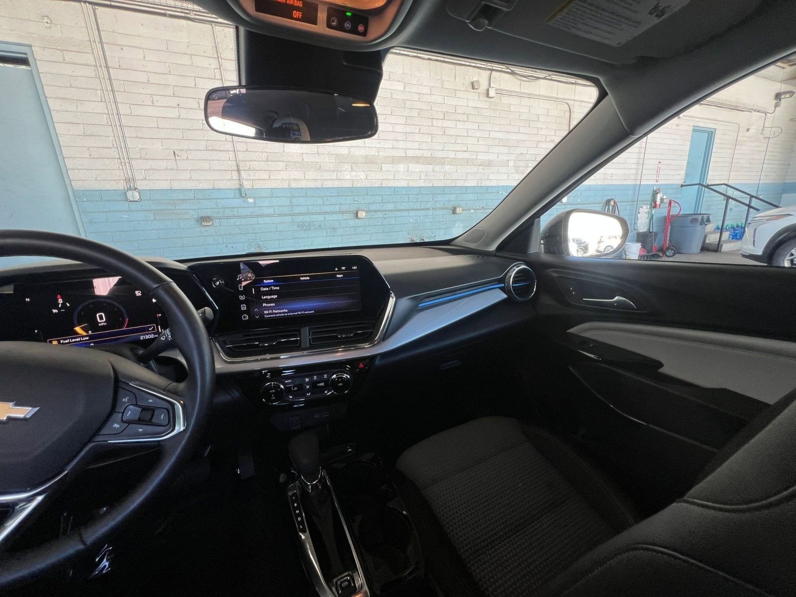 Thumbnail: 2025 Chevrolet Trax - 35