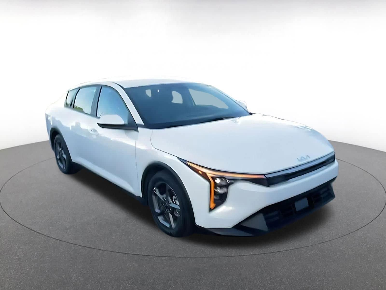 Thumbnail: 2025 Kia K4 - 3