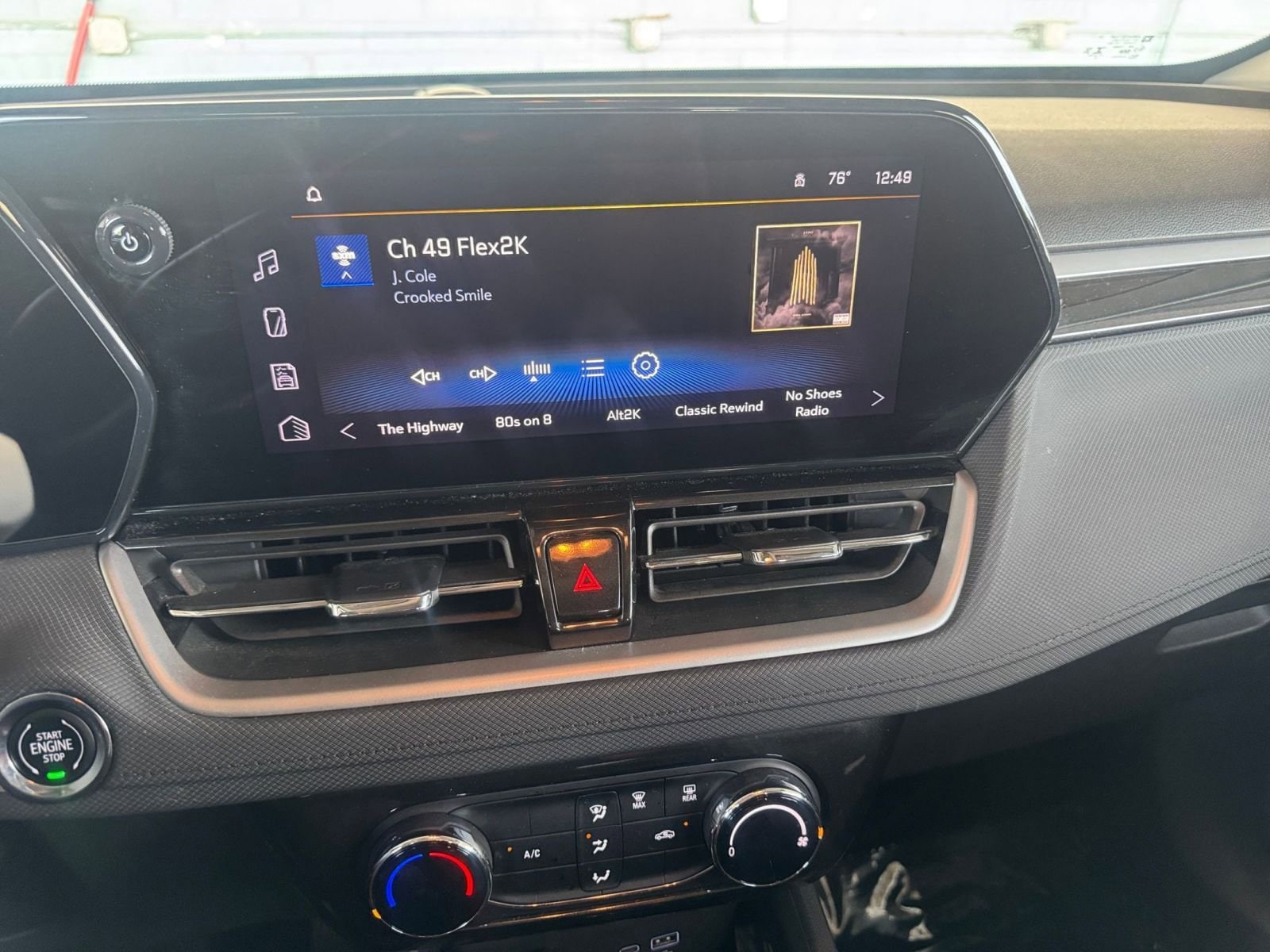 Thumbnail: 2025 Chevrolet TrailBlazer - 21