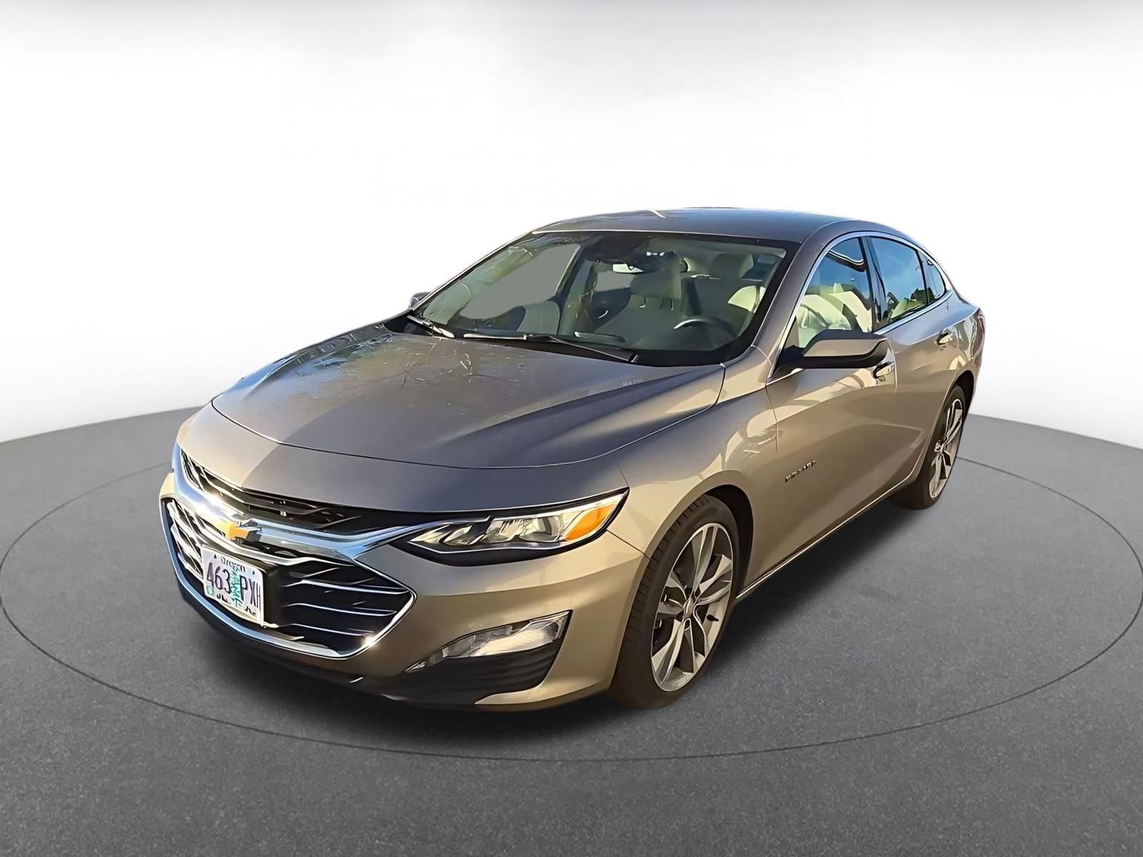 Thumbnail: 2024 Chevrolet Malibu - 3