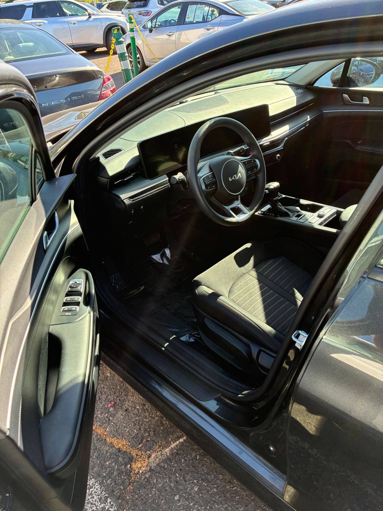 Thumbnail: 2025 Kia K5 - 17