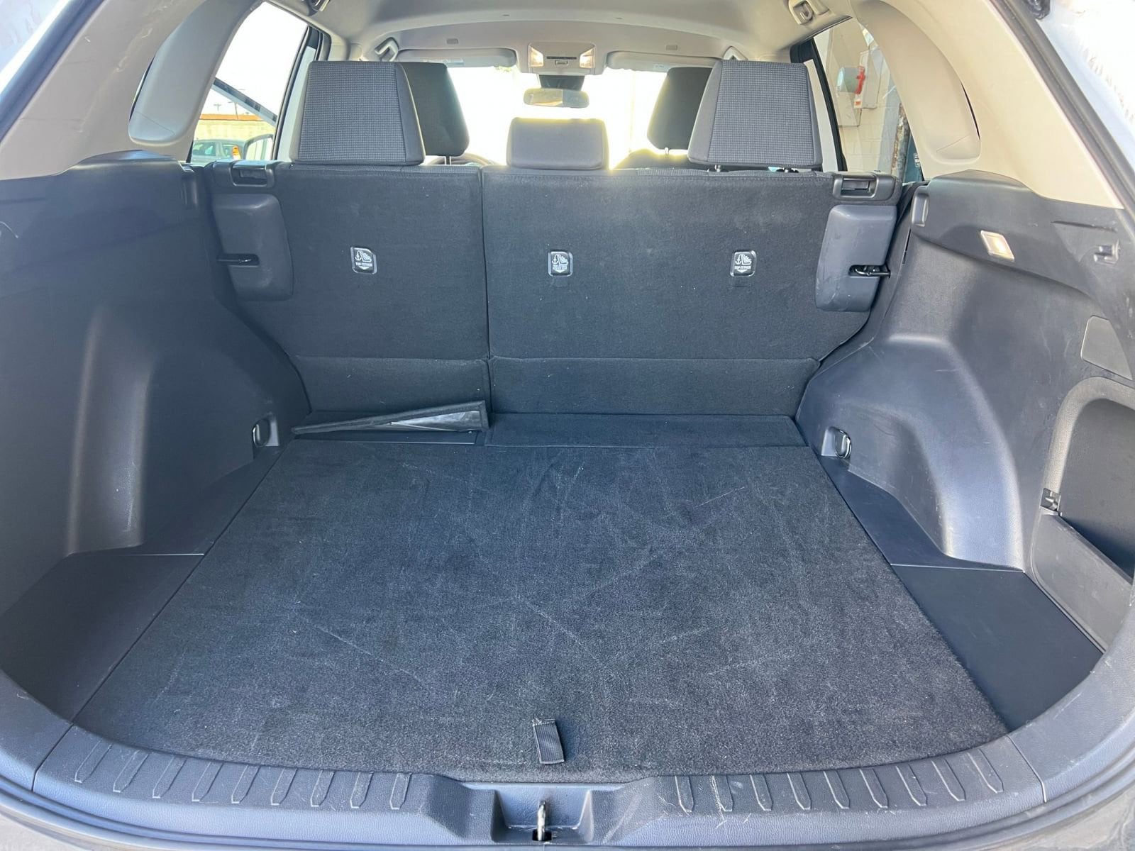 Thumbnail: 2025 Toyota RAV4 - 31